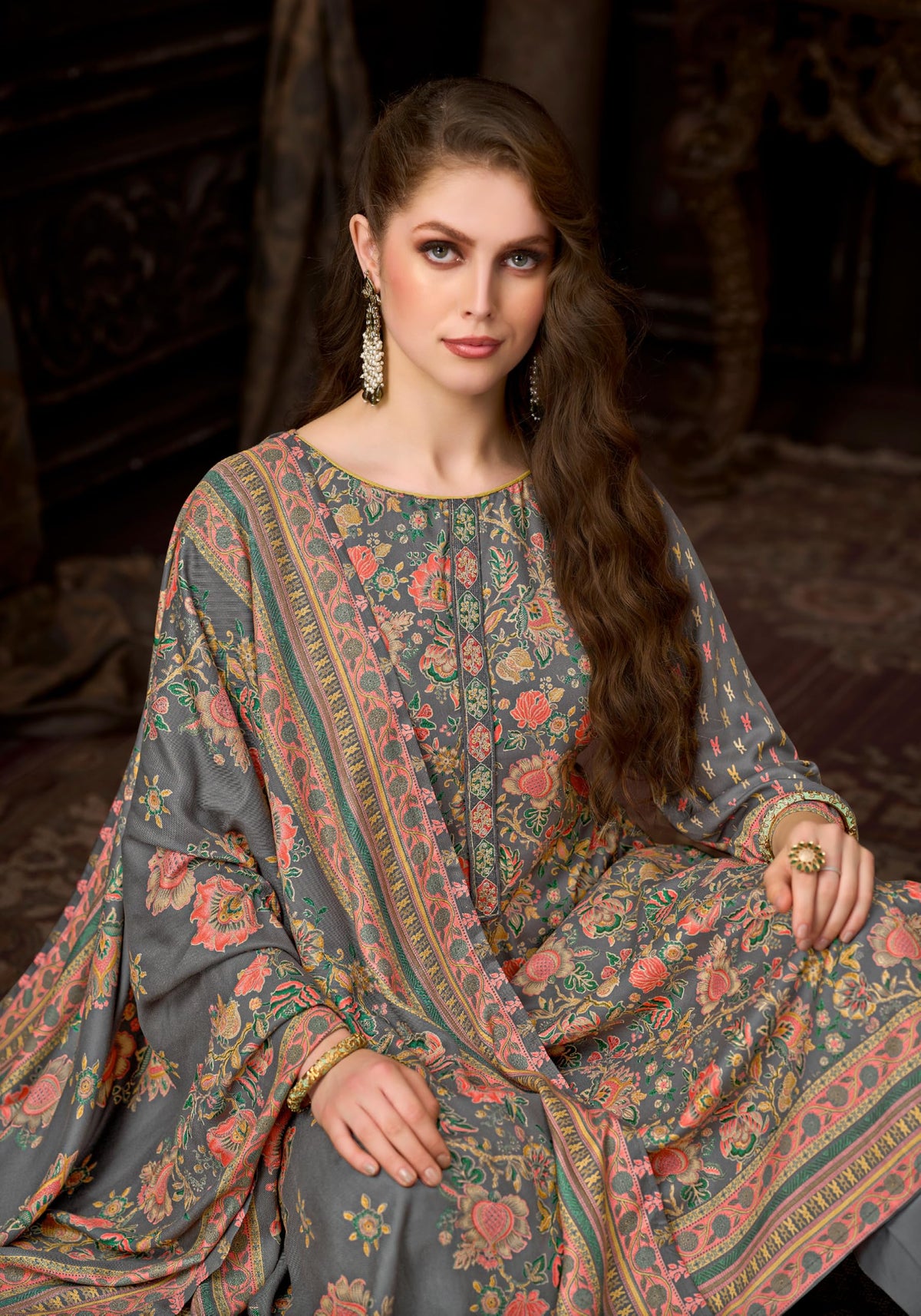DRAVINAM Trends Women's Winter Wear Unstitched Discharge Print Hand Work Neck Embroidered Woollen Viscose Pashmina Salwar Suit Dress Material with Pashmina Printed Shawl Dupatta