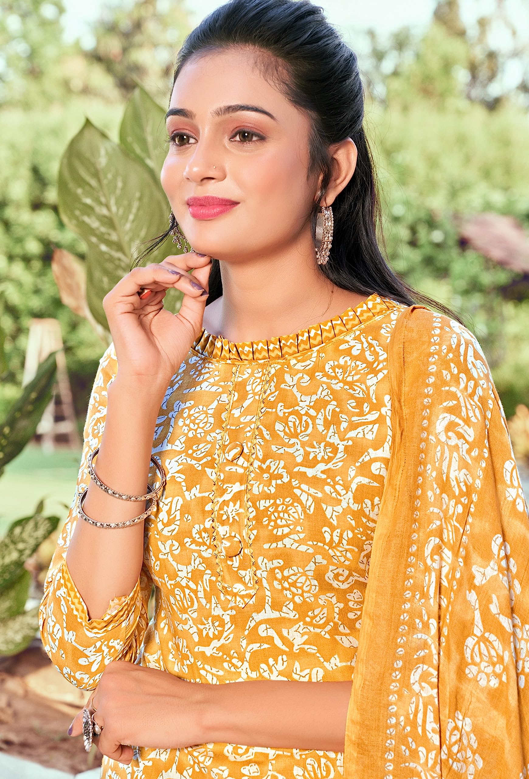 DRAVINAM Trends Women's Pure Cotton Batik Printed Unstitiched Salwar Suit Dress Material with Cotton Printed Dupatta (Grey)