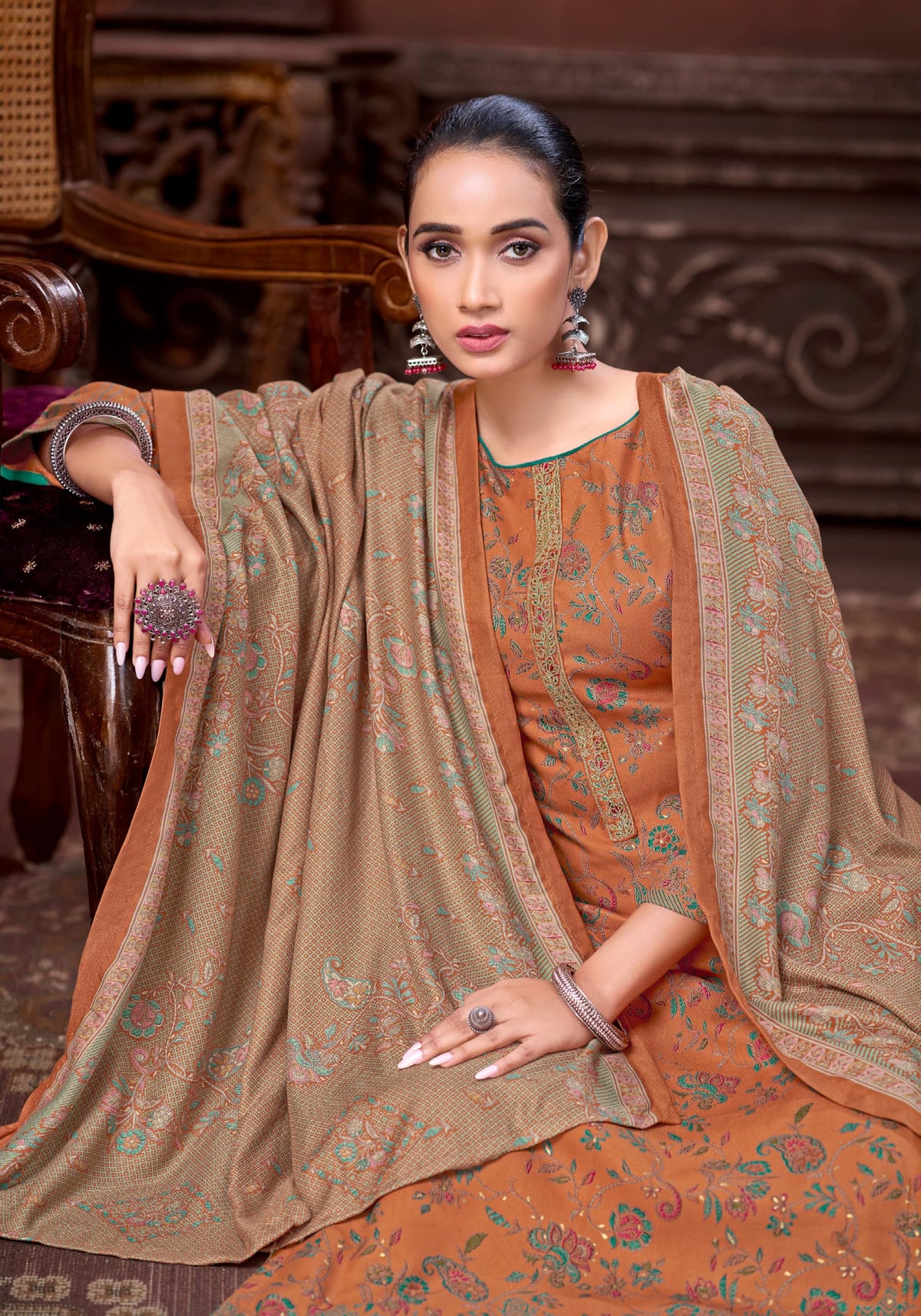 DRAVINAM Trends Women's Winter Wear Unstitched Discharge Print Hand Work Neck Embroidered Woollen Viscose Pashmina Salwar Suit Dress Material with Pashmina Printed Shawl Dupatta