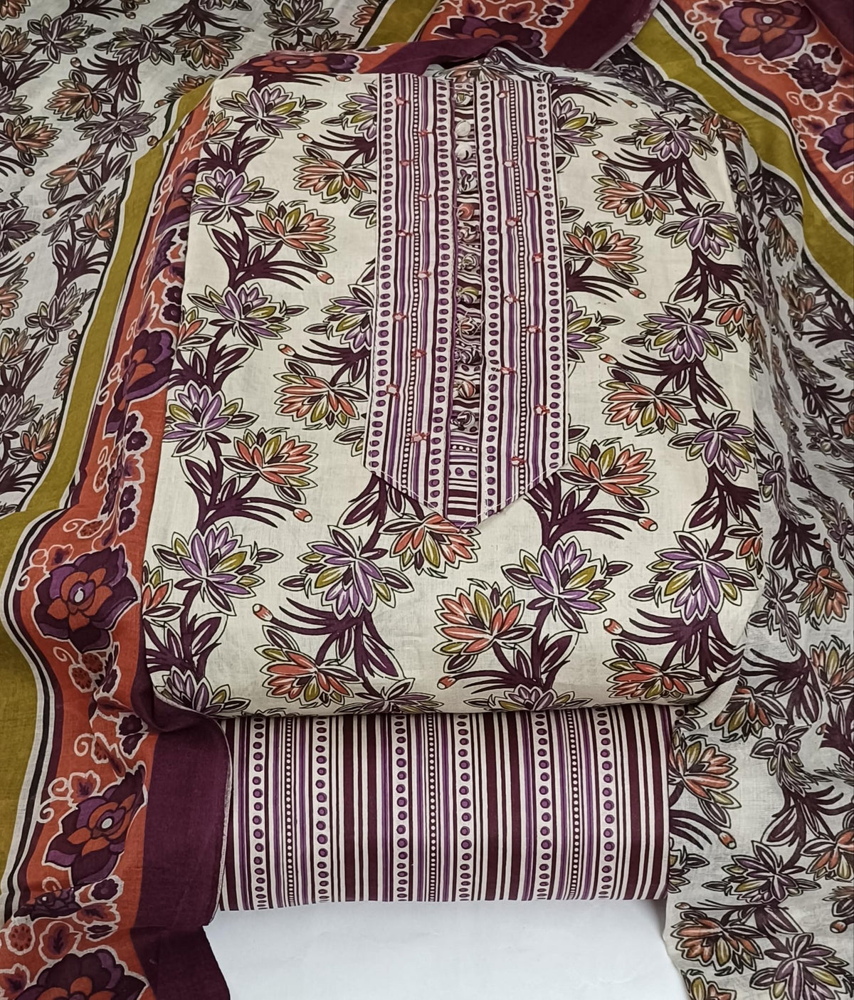 DRAVINAM Trends Women's Cambric Cotton Dress Material | Unstitch Kalamkari Printed Suit Set with Cotton Dupatta