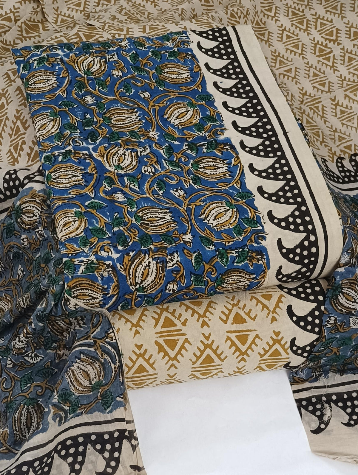 DRAVINAM Trends Women's Jaipuri Pure Cotton Handmade Floral Block Bagh Print Unstitched Dress Material Set with Dupatta (Top, Bottom, and Dupatta Fabric)