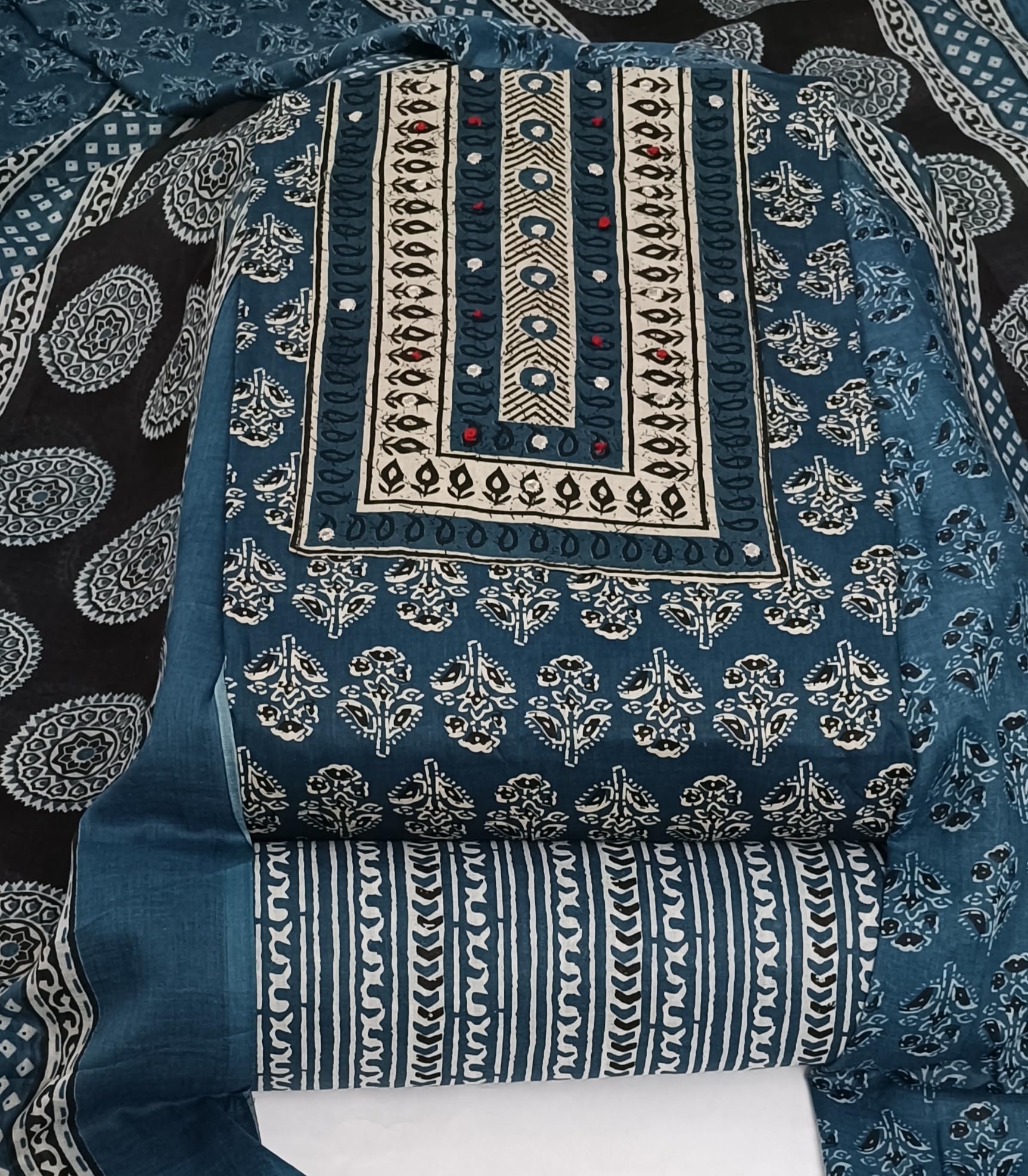 DRAVINAM Trends Women's Cambric Cotton Dress Material | Unstitch Printed Suit Set with Cotton Dupatta