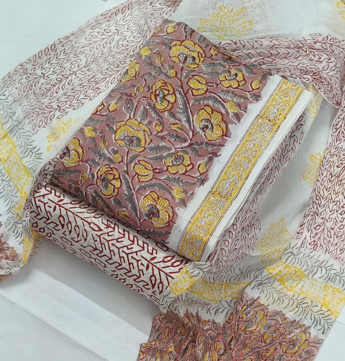 DRAVINAM Trends Hand Block Print Pure Cambric Cotton Unstitched Suit Material with Chiffon Hand Printed Dupatta