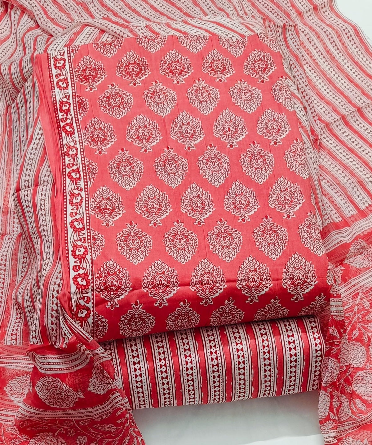 DRAVINAM Trends Jaipuri Printed Pure Cambric Unstitched Cotton Suit Dress Material with Chiffon Printed Dupatta