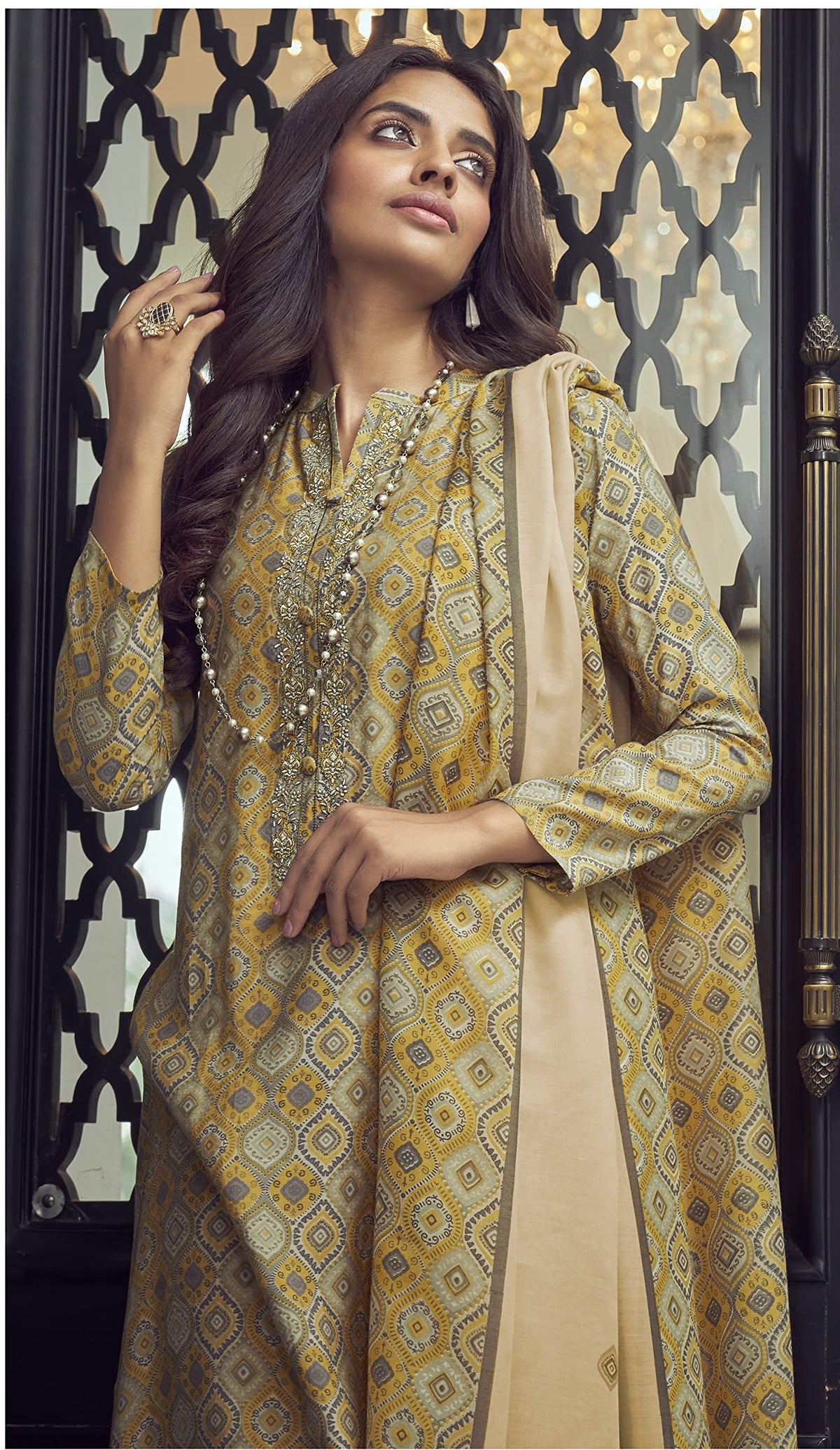 DRAVINAM Trends Women's Unstitched Digital Print Fancy Embroidered Pure Viscose Maslin Salwar Suit Dress Material with Printed Masline Chuni/Dupatta (Green)