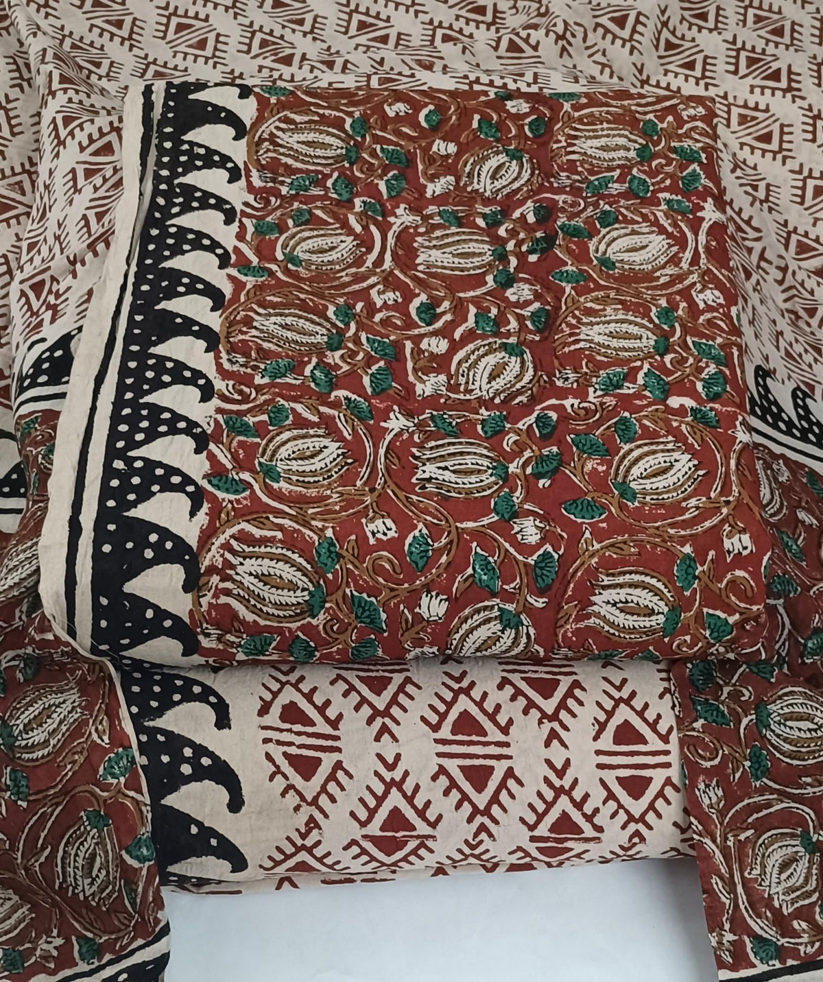 DRAVINAM Trends Women's Jaipuri Pure Cotton Handmade Floral Block Bagh Print Unstitched Dress Material Set with Dupatta (Top, Bottom, and Dupatta Fabric)