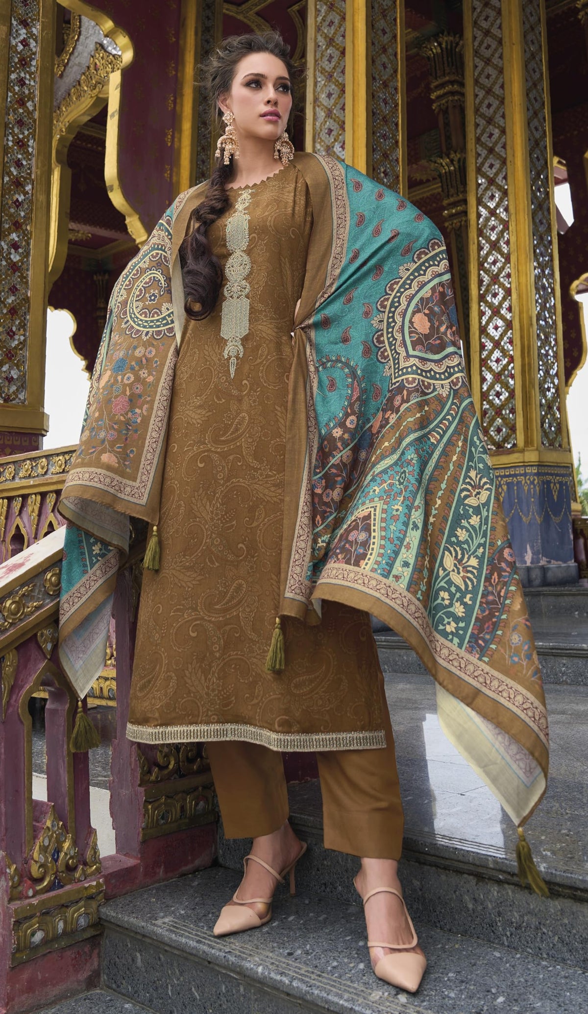 DRAVINAM Trends Women's Digital printed Zari Embroidered Pure Woolen Pashmina Unstitched Salwar suit Dress Material with Pure Pashmina Shawl Dupatta