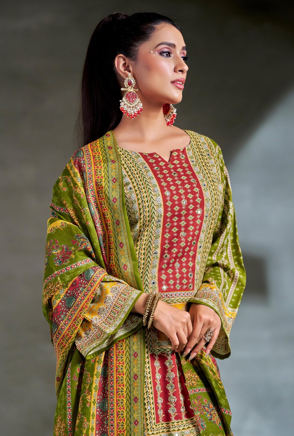 DRAVINAM Trends Women's Unstitched Embroidered Suit Dress Material - Heavy Viscose Rayon Printed Top with Fancy Hand Embroidery (2.5m), Rayon Bottom (2.8m), Cotton Dupatta (2.25m)