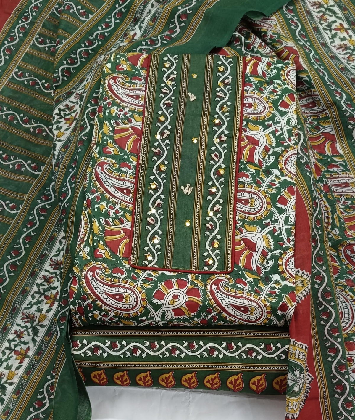 DRAVINAM Trends Women's Cambric Cotton Dress Material | Unstitch Kalamkari Printed Suit Set with Cotton Dupatta