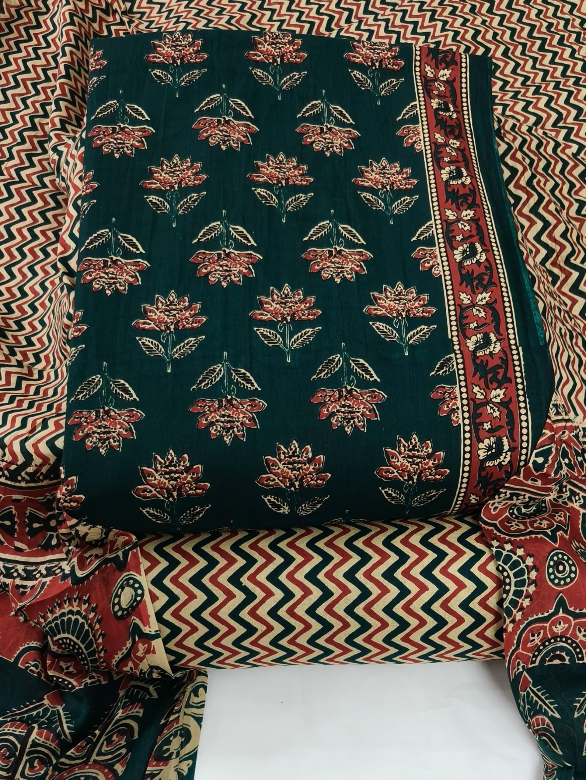 DRAVINAM Trends Jaipuri Print Cambric Cotton Unstitched Salwar Suit Dress Material for Women with Mulmul Cotton Dupatta