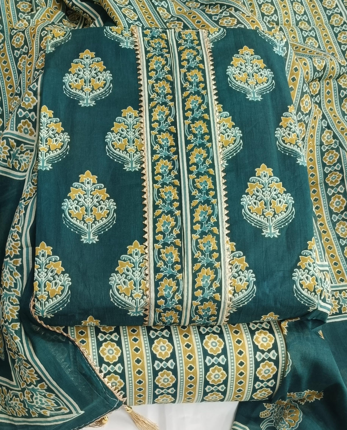 DRAVINAM Trends Women's Jaipuri Printed Embroidered and Hand Work Premium Cambric Cotton Unstitched Salwar Suit Dress Material with Mulmul Cotton Dupatta