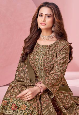 DRAVINAM Trends Pure Viscose Rayon Cotton Discharge Foil Printed Fancy Embroidered Suit Dress Material with Unstitched Bottoms and Cotton Silk Printed Dupatta