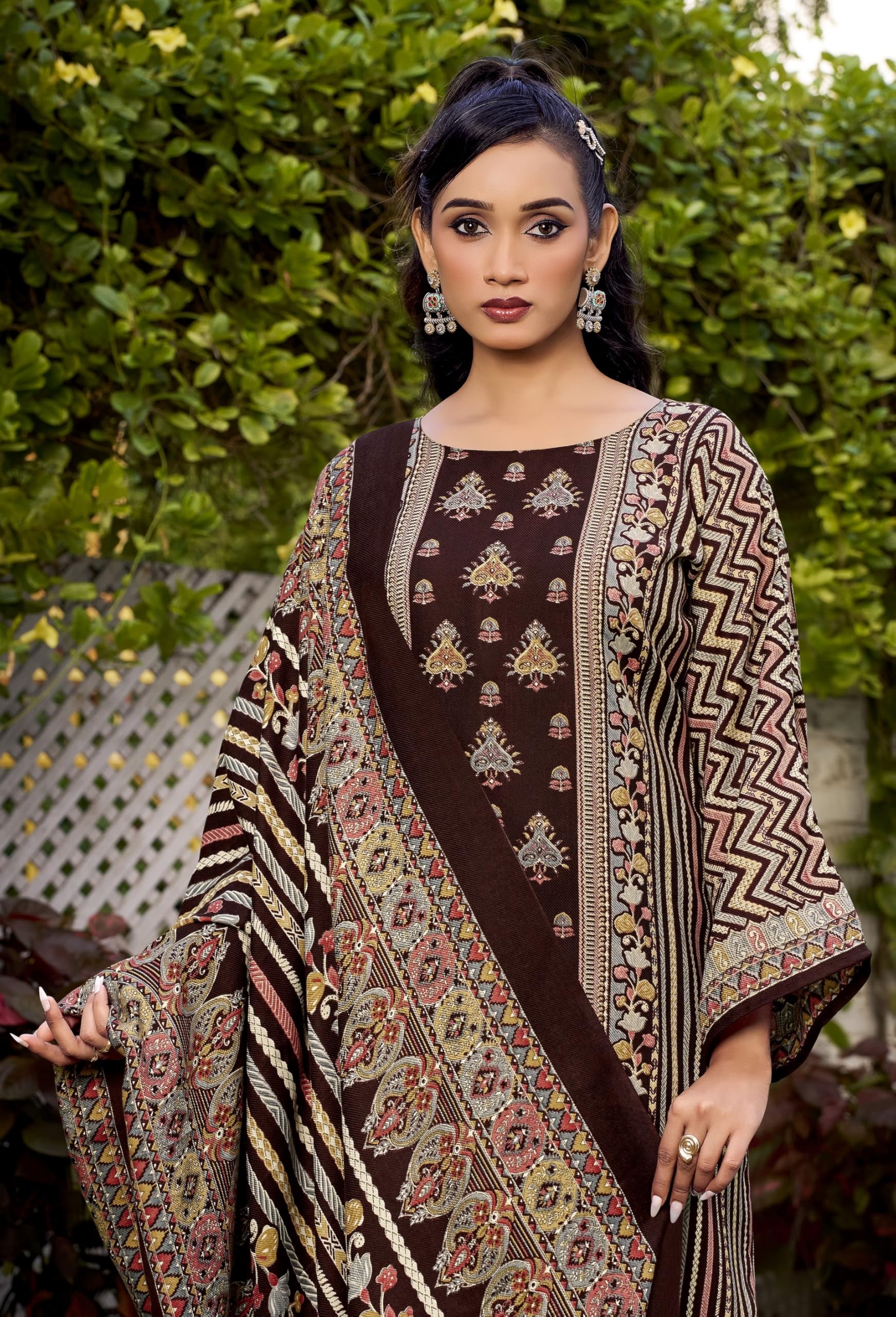 DRAVINAM Trends Women's Winter wear unstitched Printed Woollen Pashmina Salwar Suit Dress Material with Pashmina Printed Shawl Dupatta