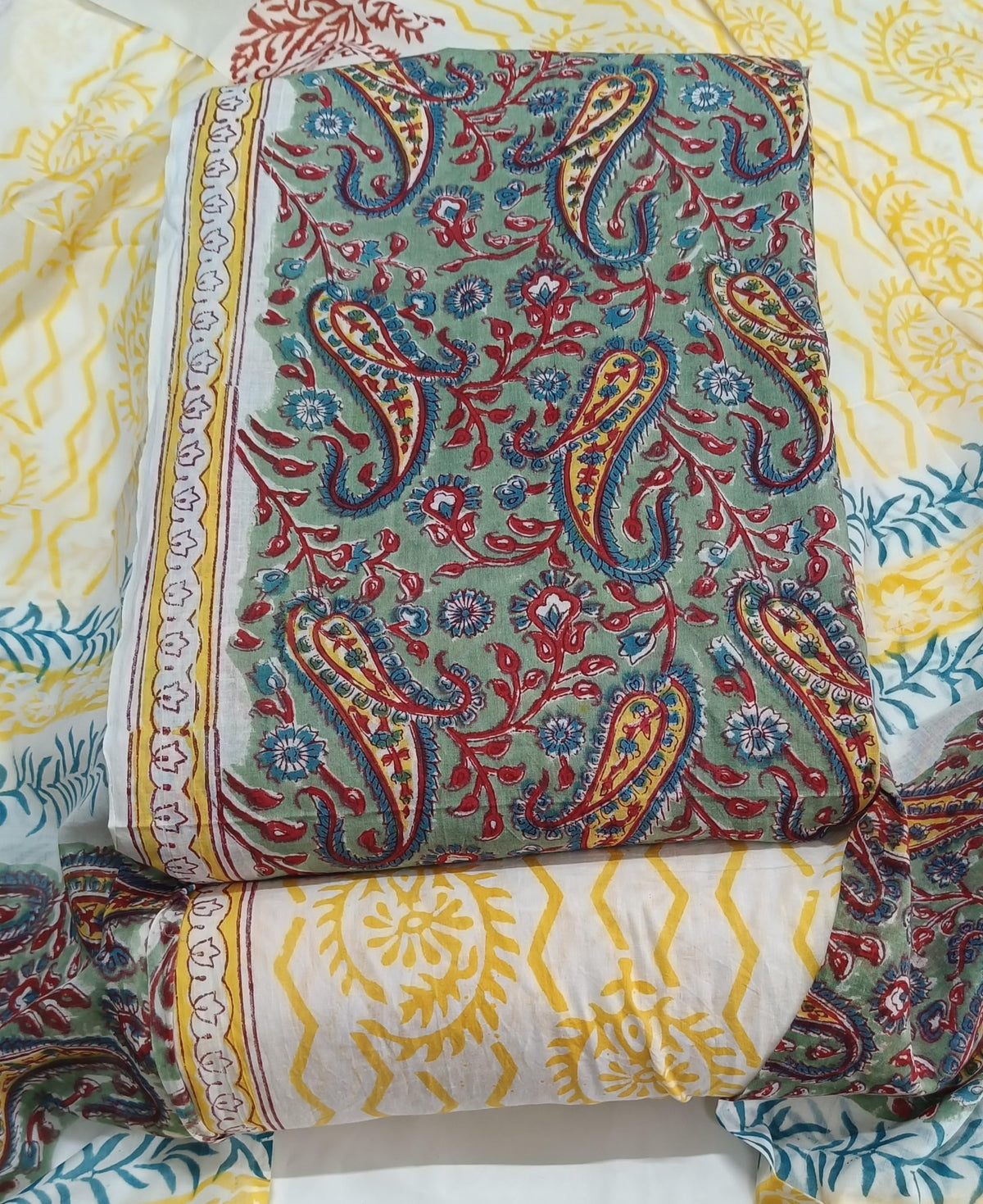 DRAVINAM Trends Hand Block Print Sanganeri Cambric Unstitched Cotton Suit Dress Material for Women with Mulmul Cotton Hand Printed Dupatta