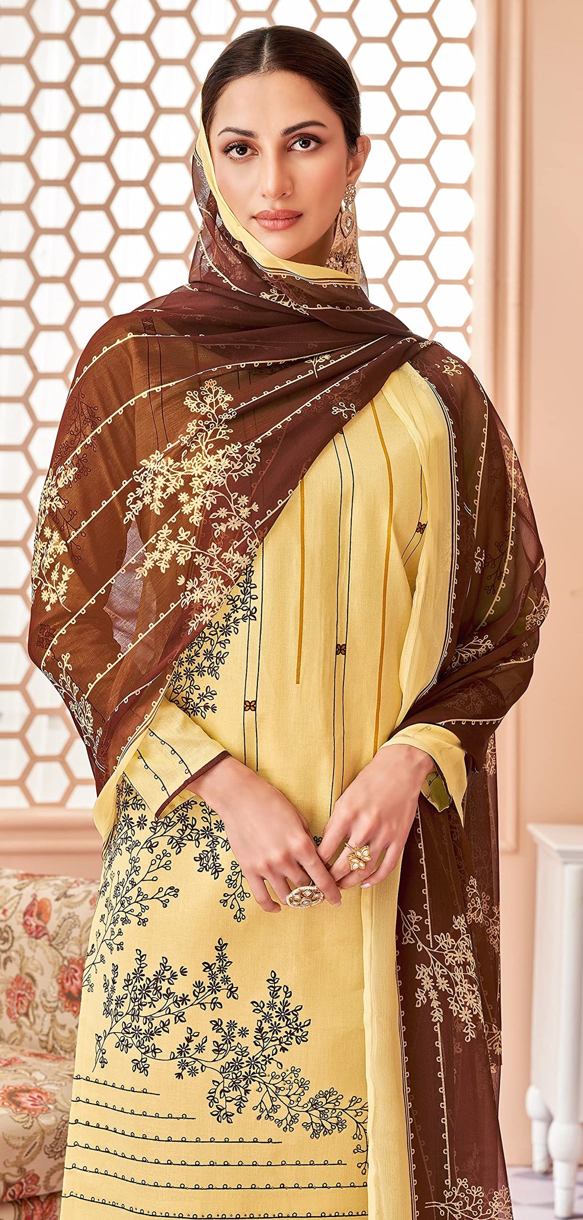 DRAVINAM Trends Womens Suit Set (Unstitch Dress Material)