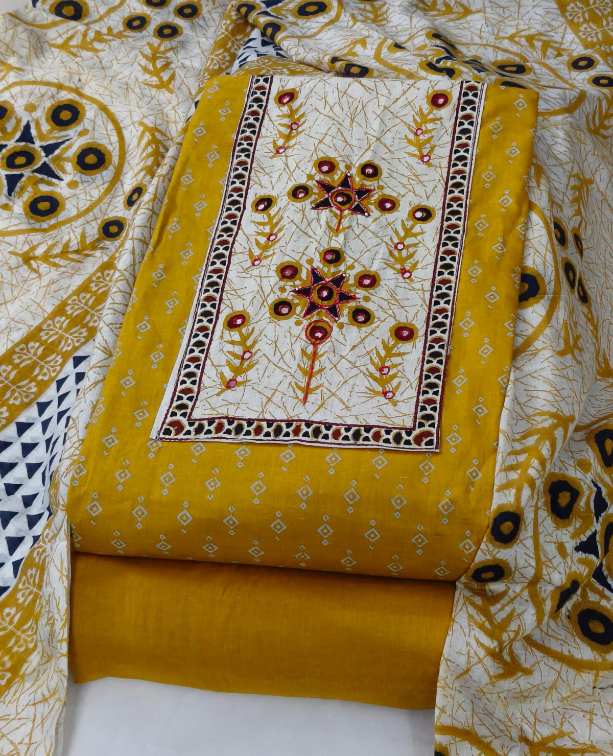 DRAVINAM Trends Women's Cambric Cotton Dress Material | Unstitch Printed Suit Set with Cotton Dupatta