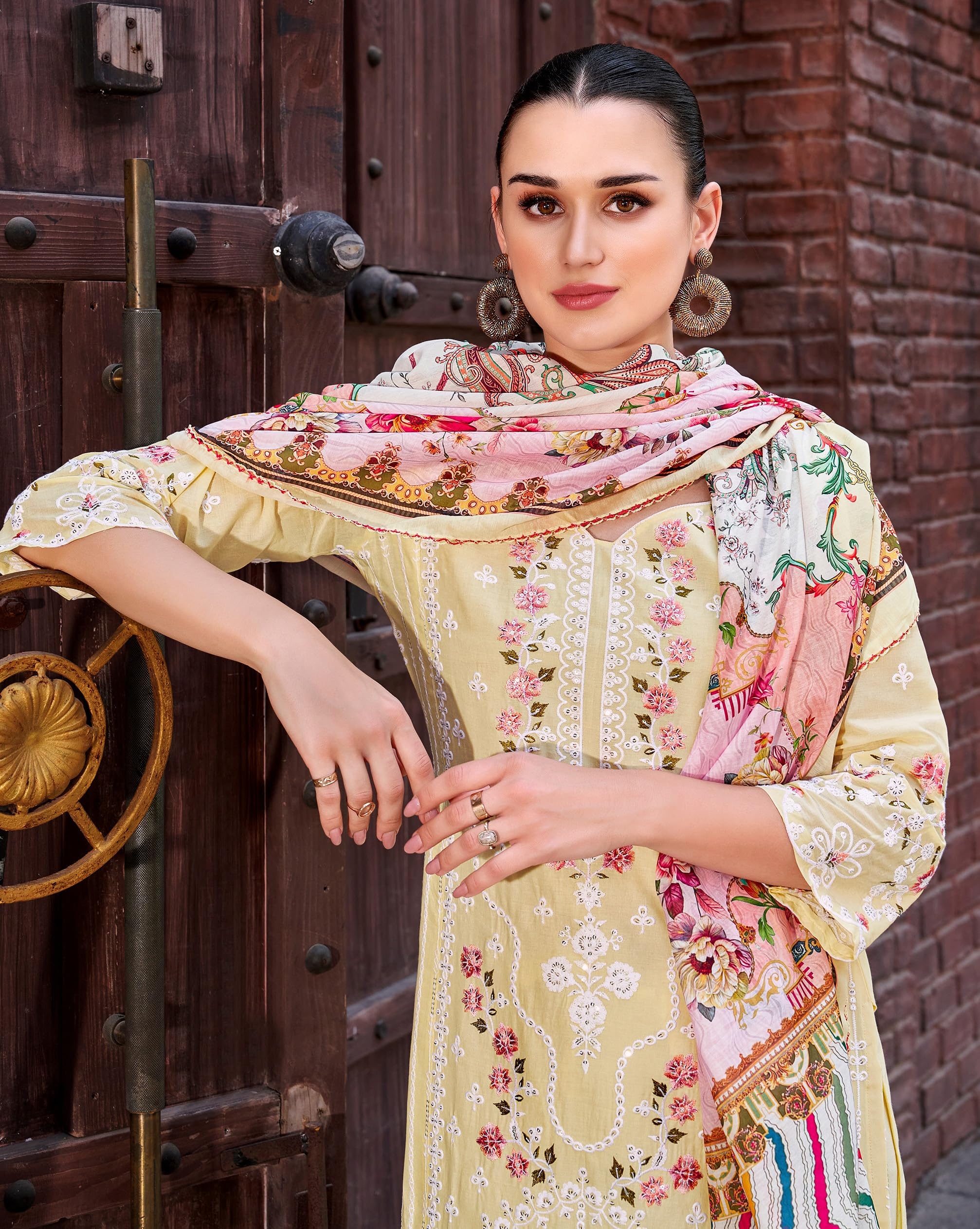 DRAVINAM Trends Women's Exquisite Unstitched Viscose Cambric Lawn Cotton Suit Dress Material with Embroidered Daman & Sleeves | Stylish Pure Cotton Digital Print Dupatta & Solid Bottoms