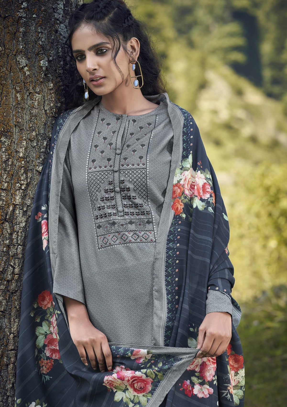 DRAVINAM Trends Women's winter wear pure pashmina wool embroidered dress material with digital print shawl dupatta (grey)