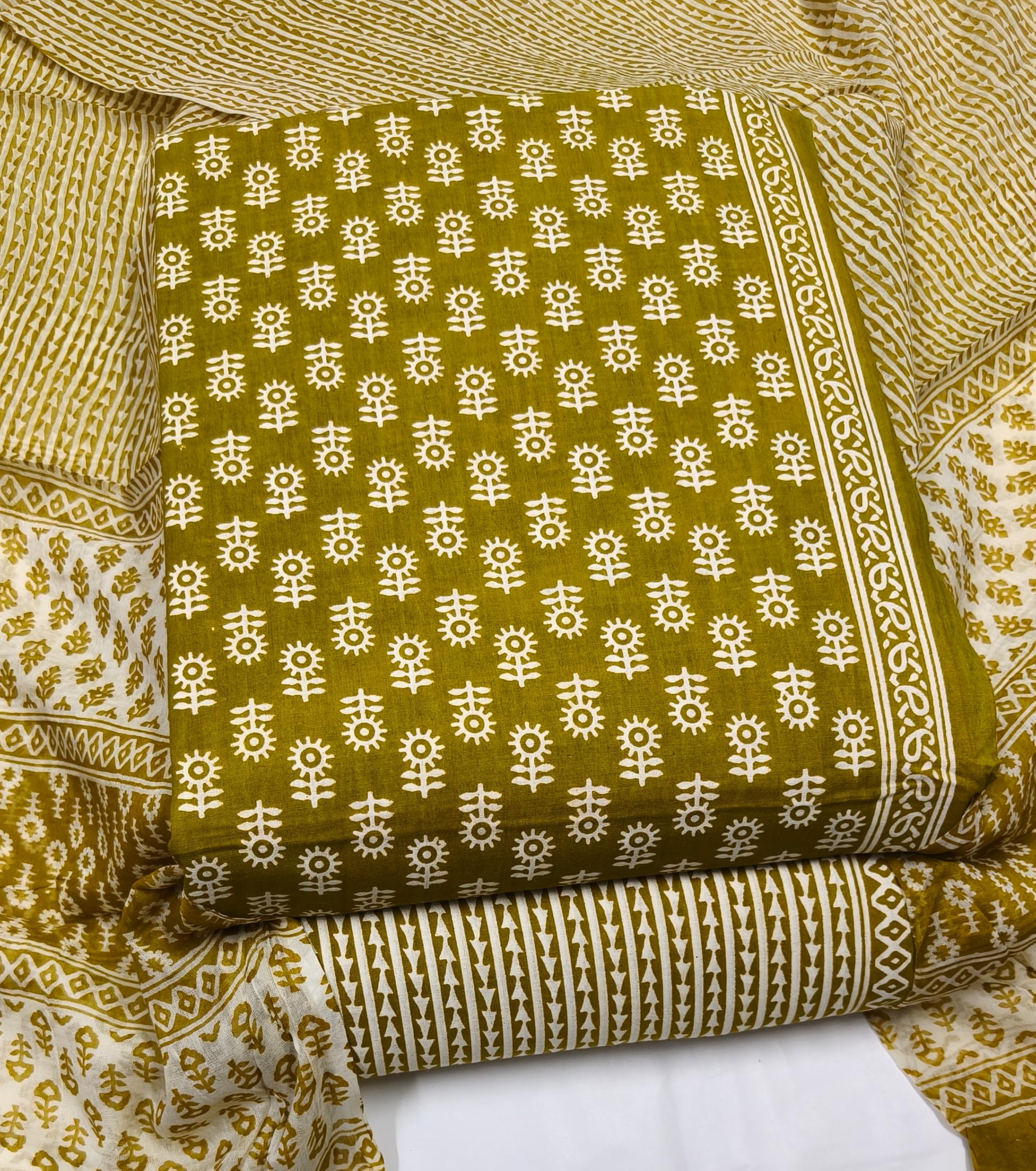 DRAVINAM Trends Jaipuri Print Cambric Cotton Unstitched Salwar Suit Dress Material for Women with Mulmul Cotton Dupatta