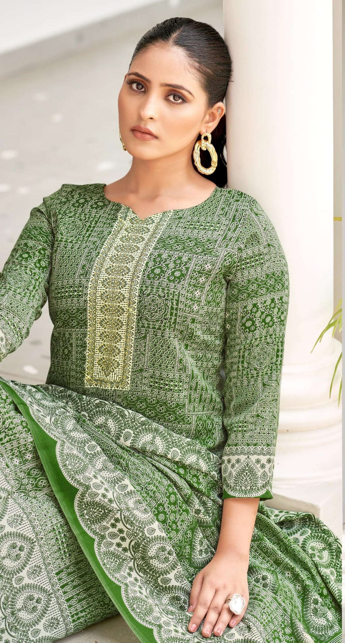 DRAVINAM Trends Pashmina Spun Digital Style Printed Unstitched Salwar Suit for Women with Twill Printed Shawl Dupatta