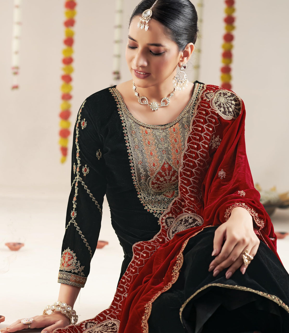 DRAVINAM Trends Women's Unstitch Premium Velvet Fancy Embroidery Winter Wear Salwar Suit Material With Unstitch Bottoms and Piping Dupatta
