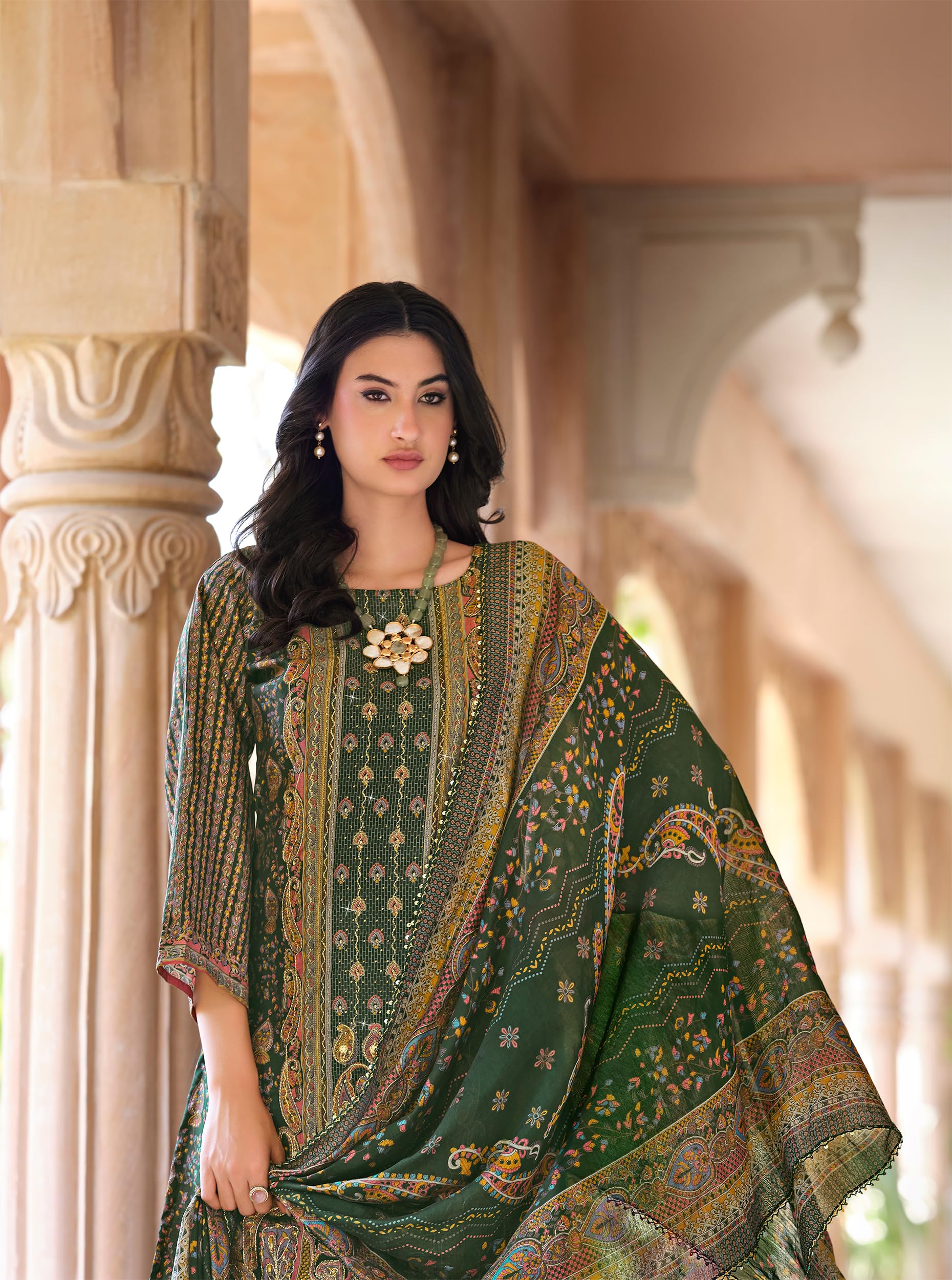 DRAVINAM Trends Kurti 2.50 mtrs, PURE VISCOSE RAYON (3 mtrs apx), PURE MODAL VISCOSE Maslin Dupatta Digital|Cream