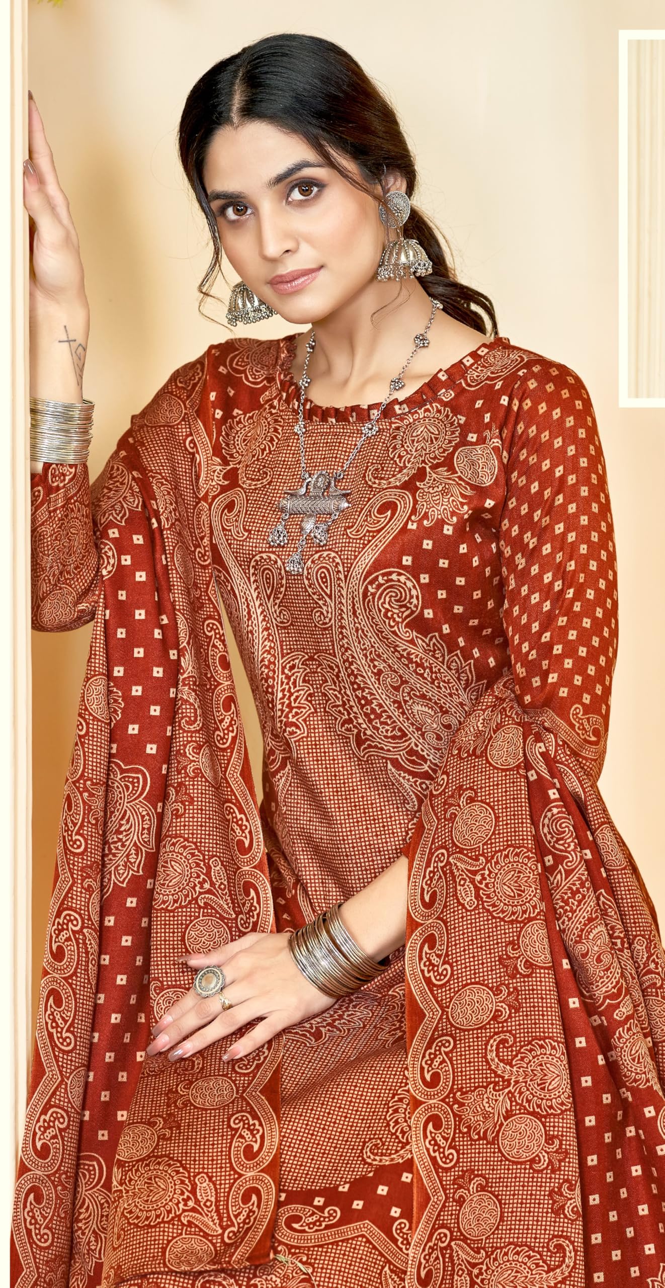 DRAVINAM Trends Women Unstitch Printed Pashmina Suit Dress Material I Digital style Printed Pashmia Top| Pure Pashmina Spun Dyed Bottoms | Luxurious Pure Woolen Shawl Dupatta with Piko work