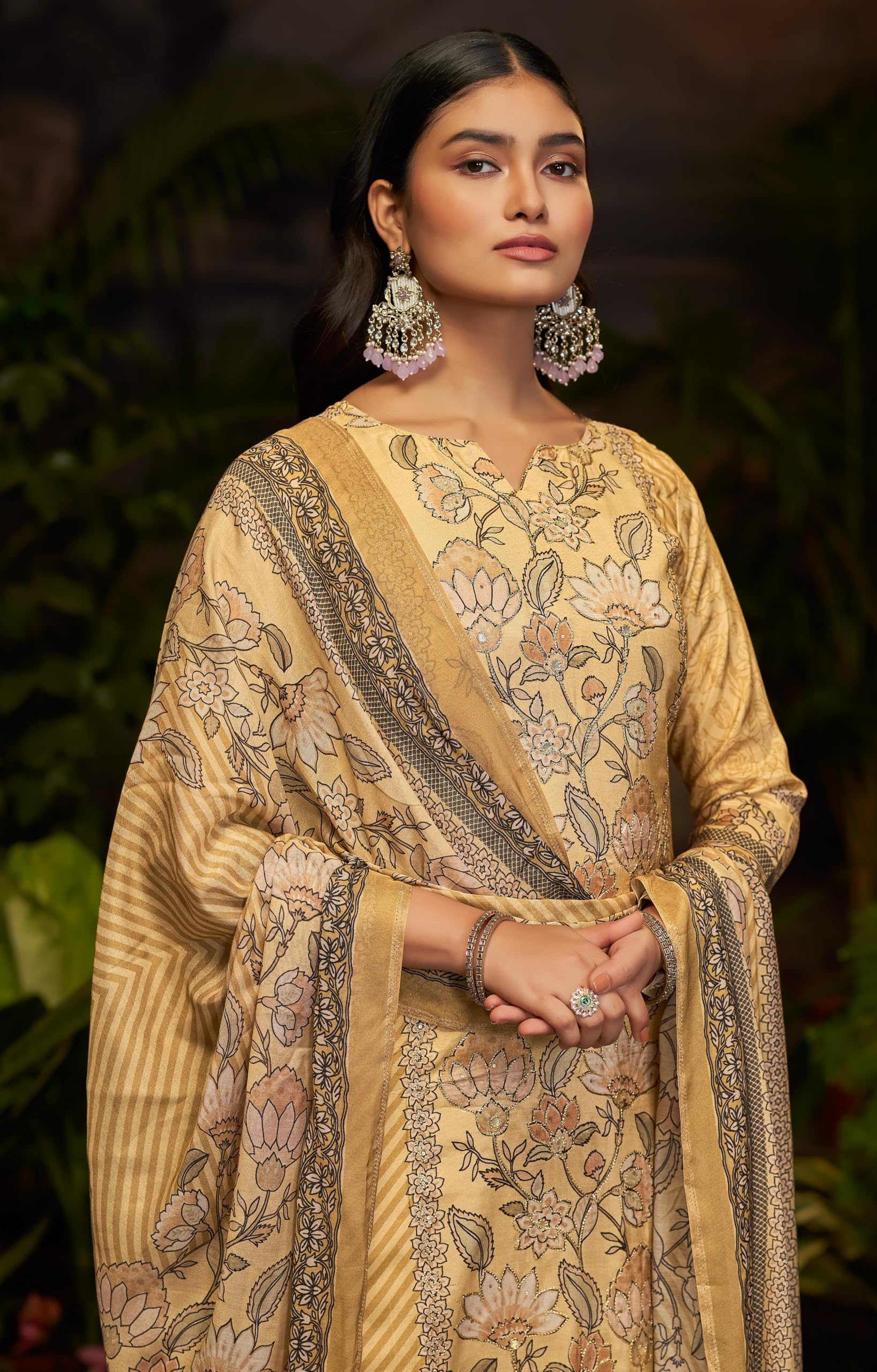 DRAVINAM Trends Women's Unstitched Maslin Salwar Suit Dress Material - Pure Bemberg Maslin Aari Work Kameez II Rayon Unstitch Bottoms II Viscose Maslin Digital Prints Dupatta
