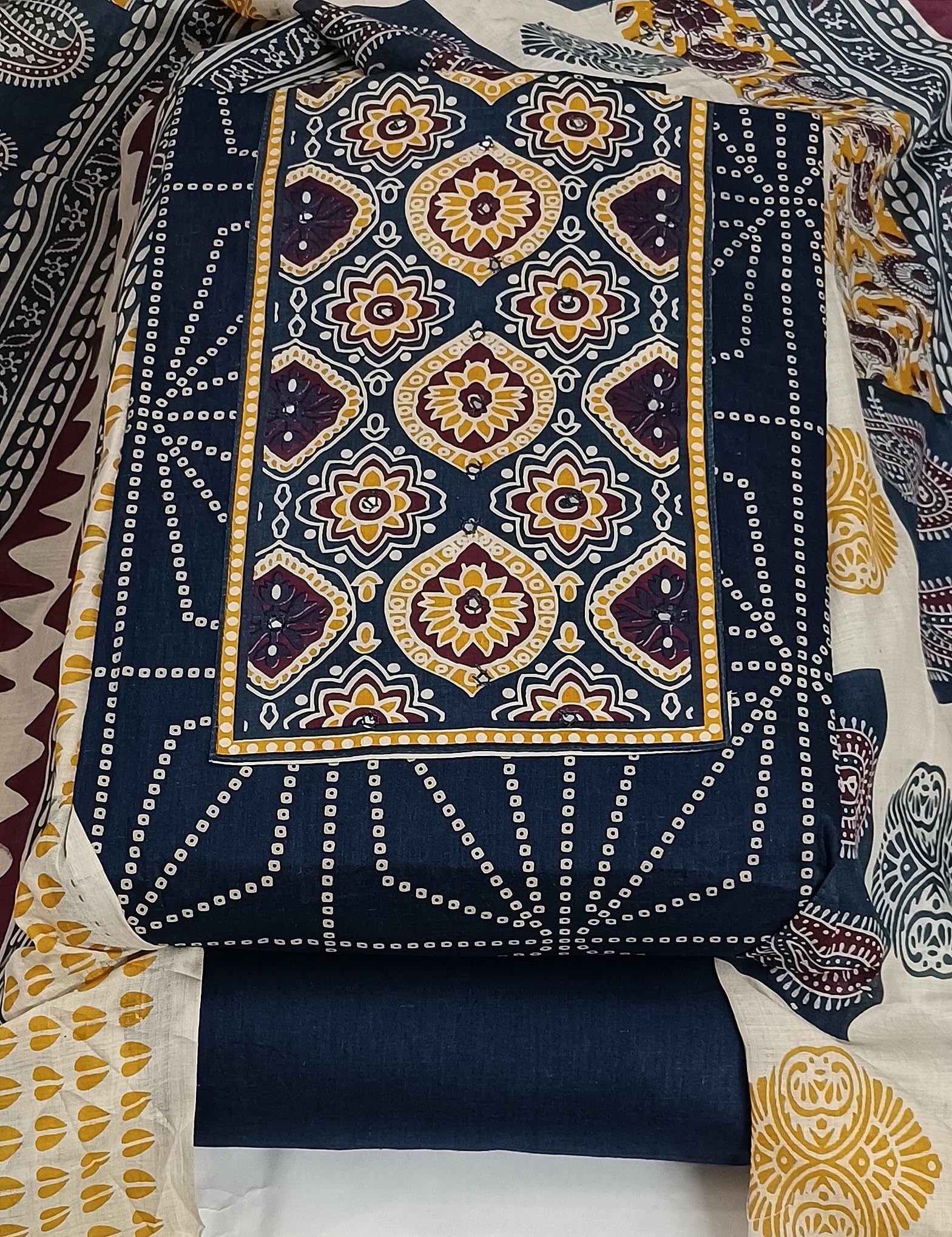 DRAVINAM Trends Women's Cambric Cotton Dress Material | Unstitch Kalamkari Printed Suit Set with Cotton Dupatta