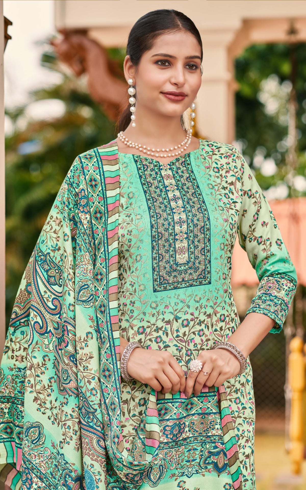 DRAVINAM Trends Women's Unstitched Kashmiri Print Woollen Pashmina Salwar Suit Dress Material with Pashmina Printed Shawl Dupatta (Free Size) (Grey)