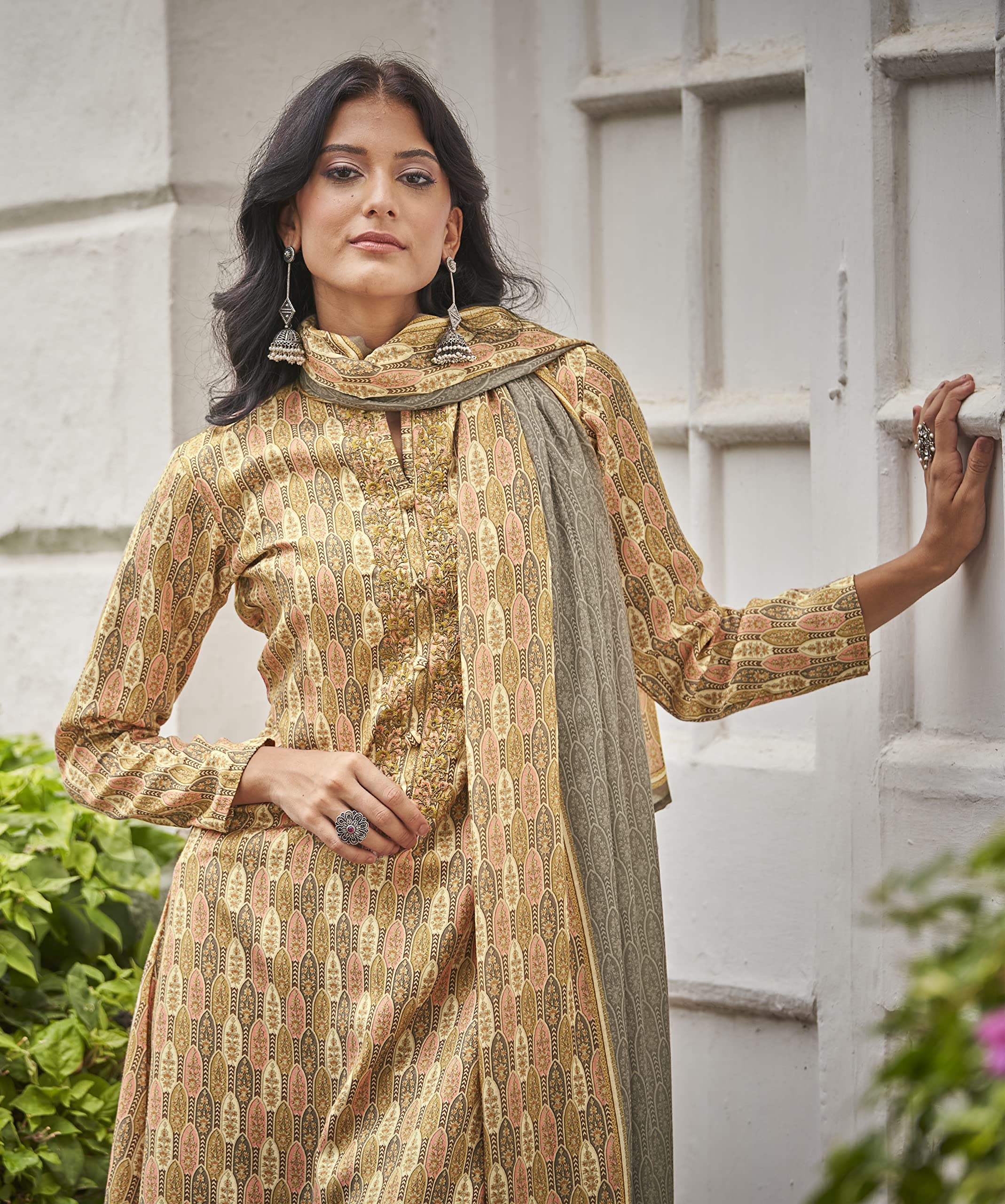 DRAVINAM Trends Women's Pure Pashmina wool Digital Print Fancy Embroidery Work Warm Salwar Kameez Dress Material with Pure Woollen Pashmina Printed Woven Shawl Dupatta (Yellow)