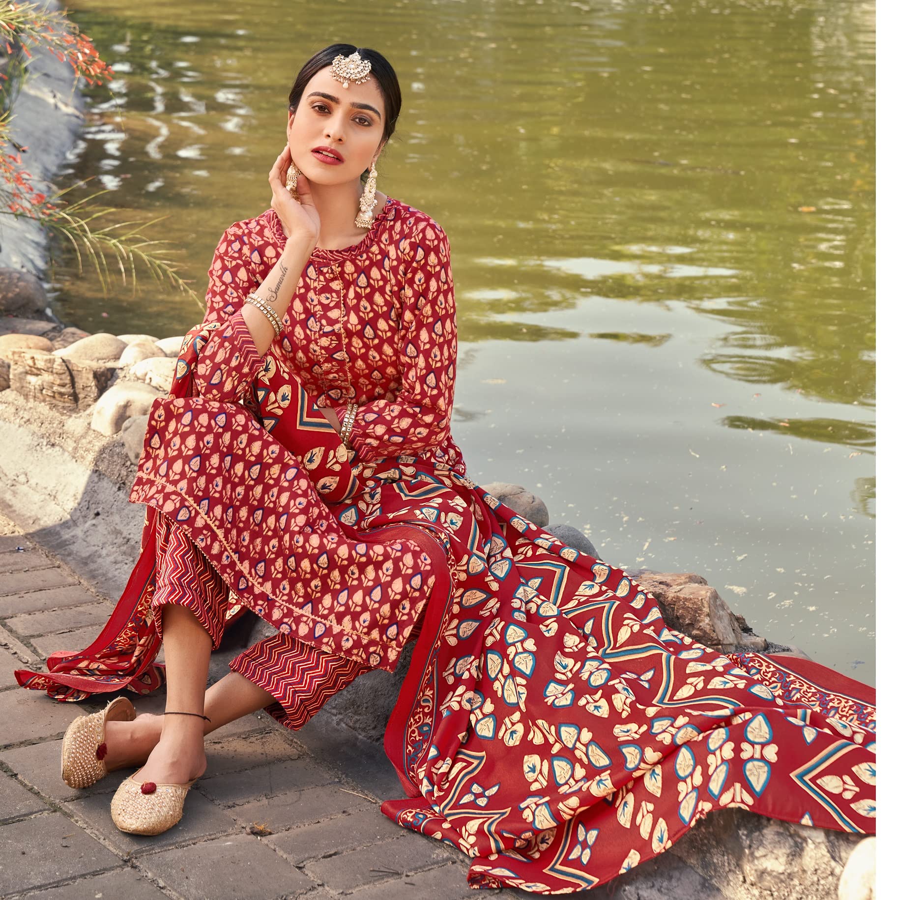 DRAVINAM Trends Women's Unstitched Kashmiri Print Woollen Pashmina Salwar Suit Dress Material with Pashmina Printed Shawl Dupatta (Free Size) (Brown)