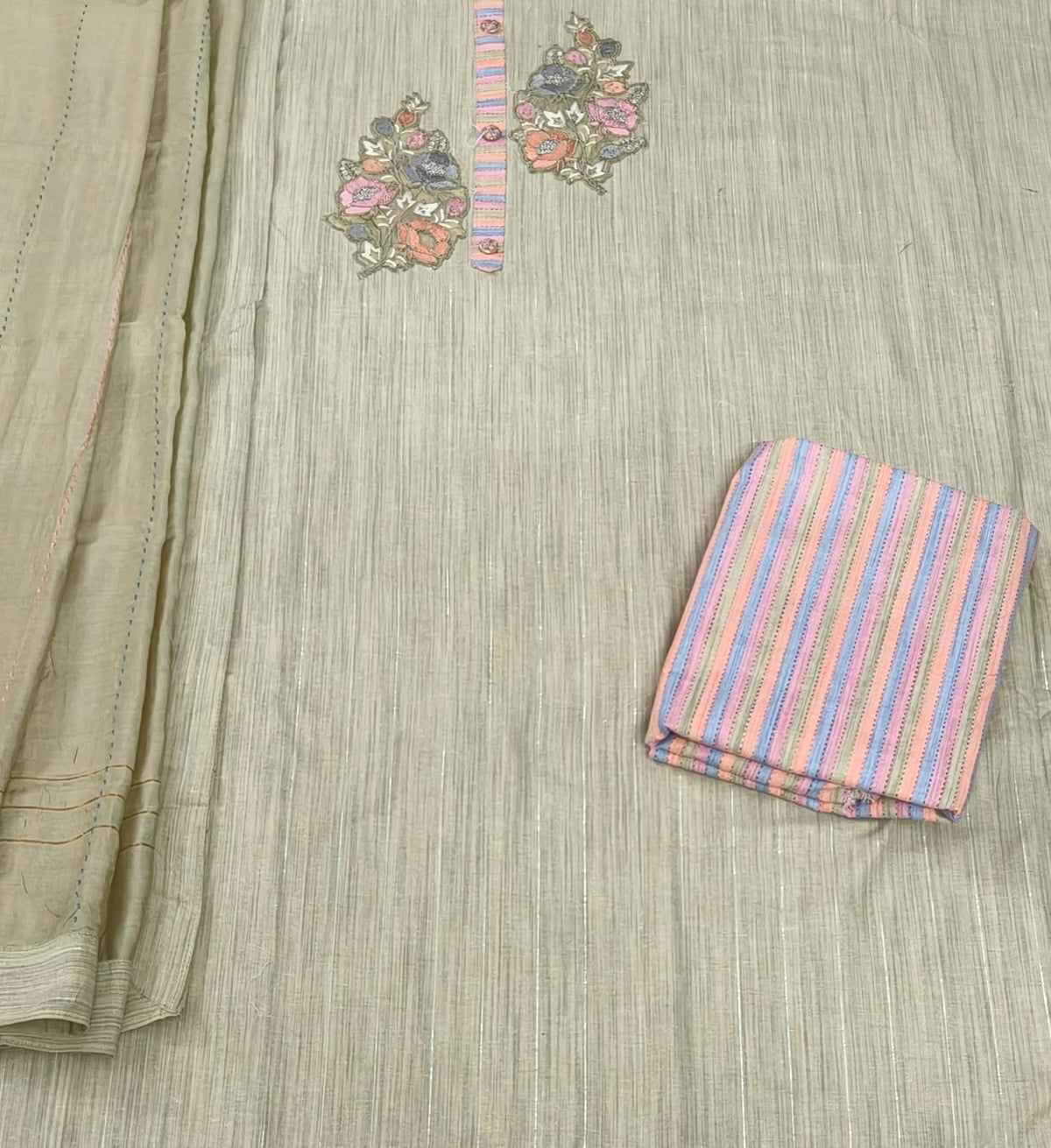 DRAVINAM Trends Women's Cotton Floral Printed Unstitched Suit Set with Embroidered Pin-Tuck Yoke & Soft Silk Dupatta