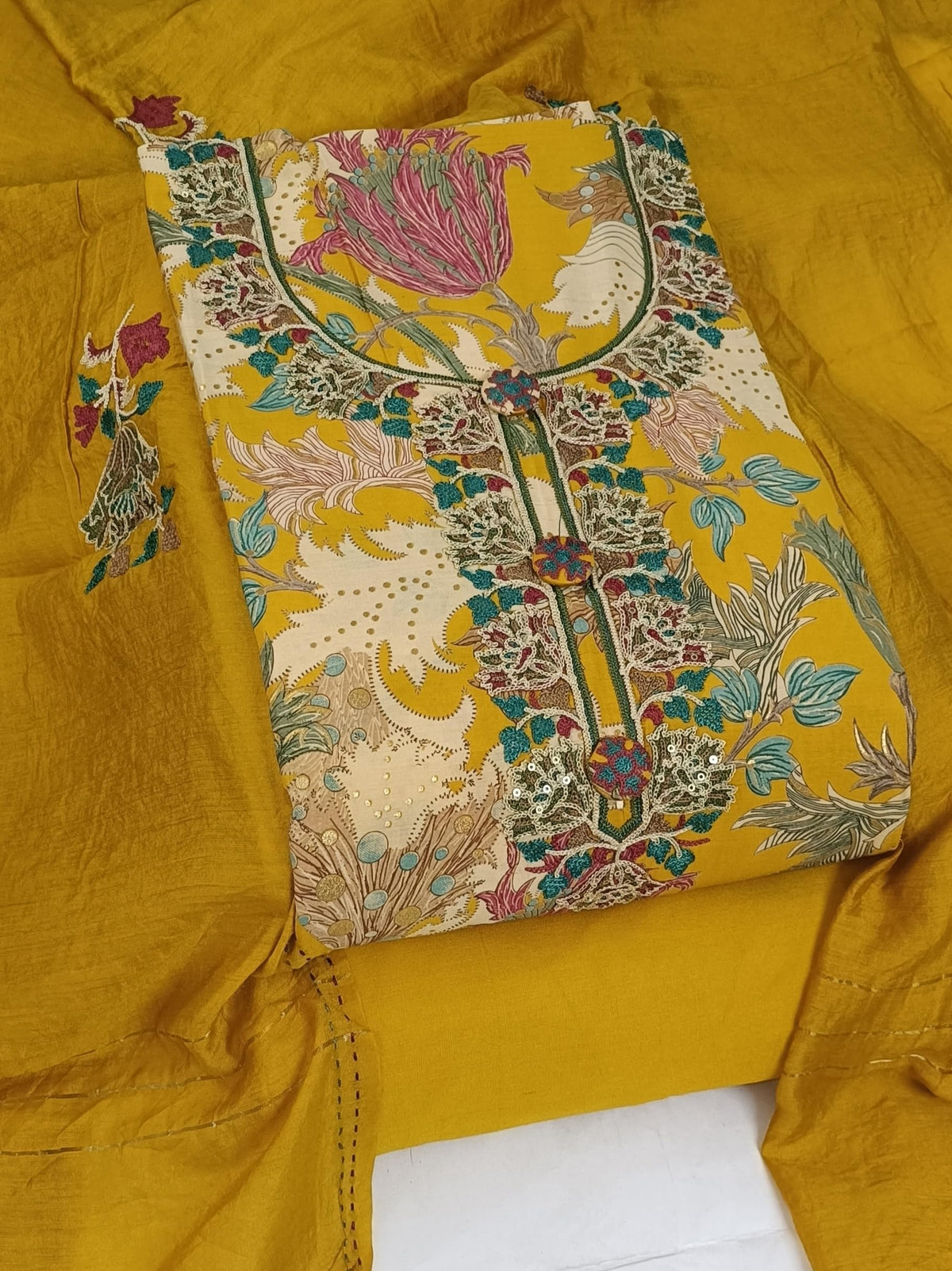 DRAVINAM Trends Women's Cotton Floral Printed Unstitched Suit Set with Embroidered Pin-Tuck Yoke & Soft Silk Dupatta