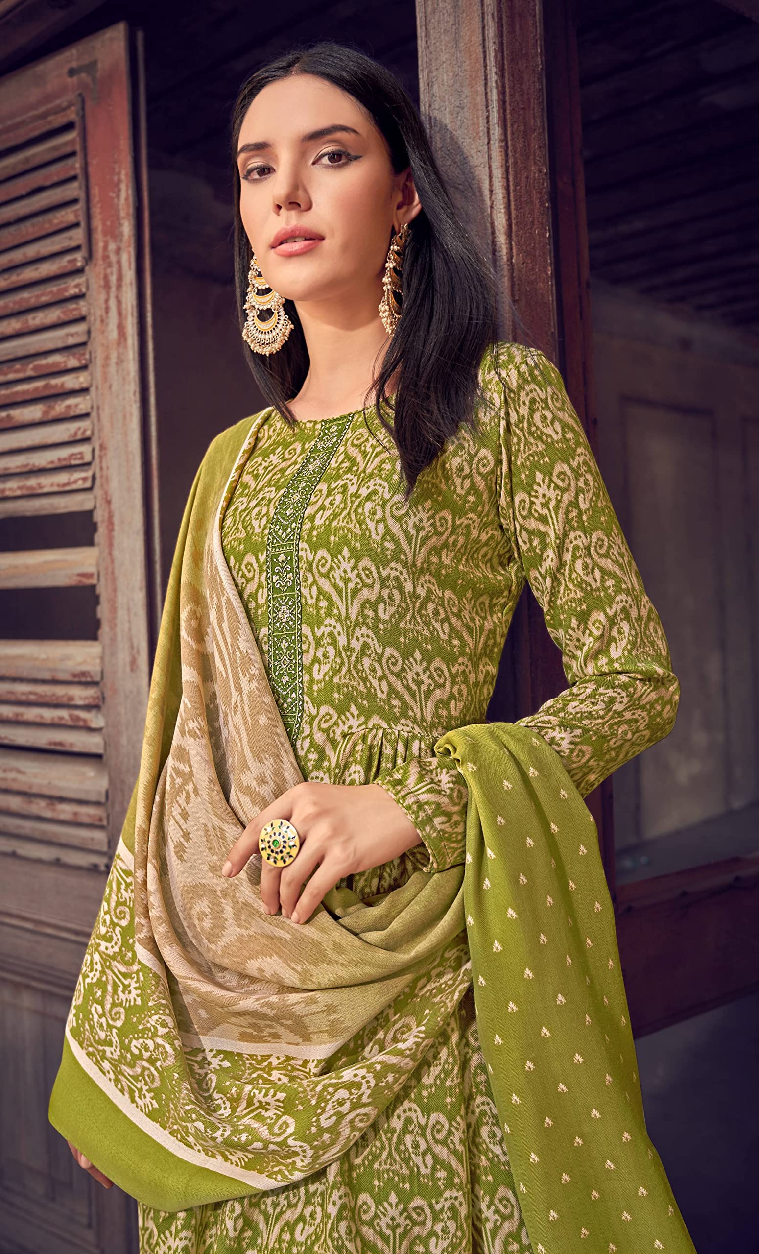 DRAVINAM Trends Women's Unstitched Embroidered Pure Woollen Pashmina Salwar Suit Dress Material with Digital Print Soft Pashmina Shawl Dupatta (Free Size_Grey)