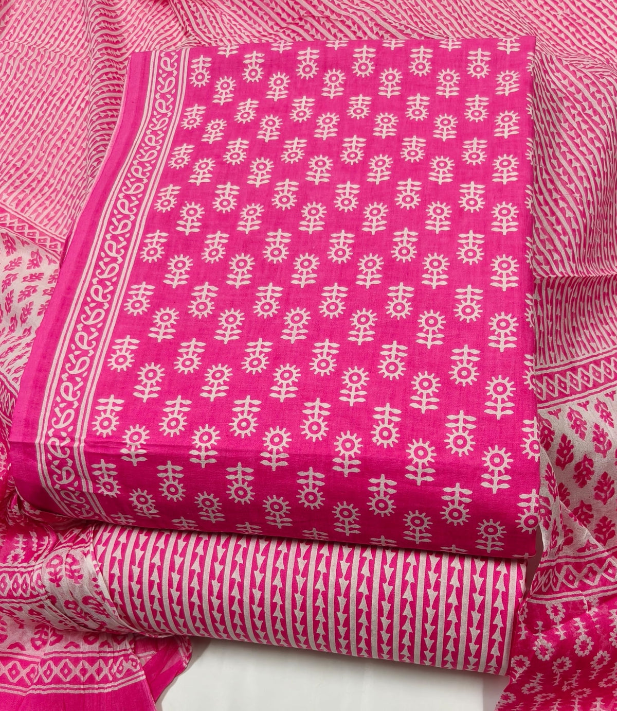 DRAVINAM Trends Jaipuri Print Cambric Cotton Unstitched Salwar Suit Dress Material for Women with Mulmul Cotton Dupatta