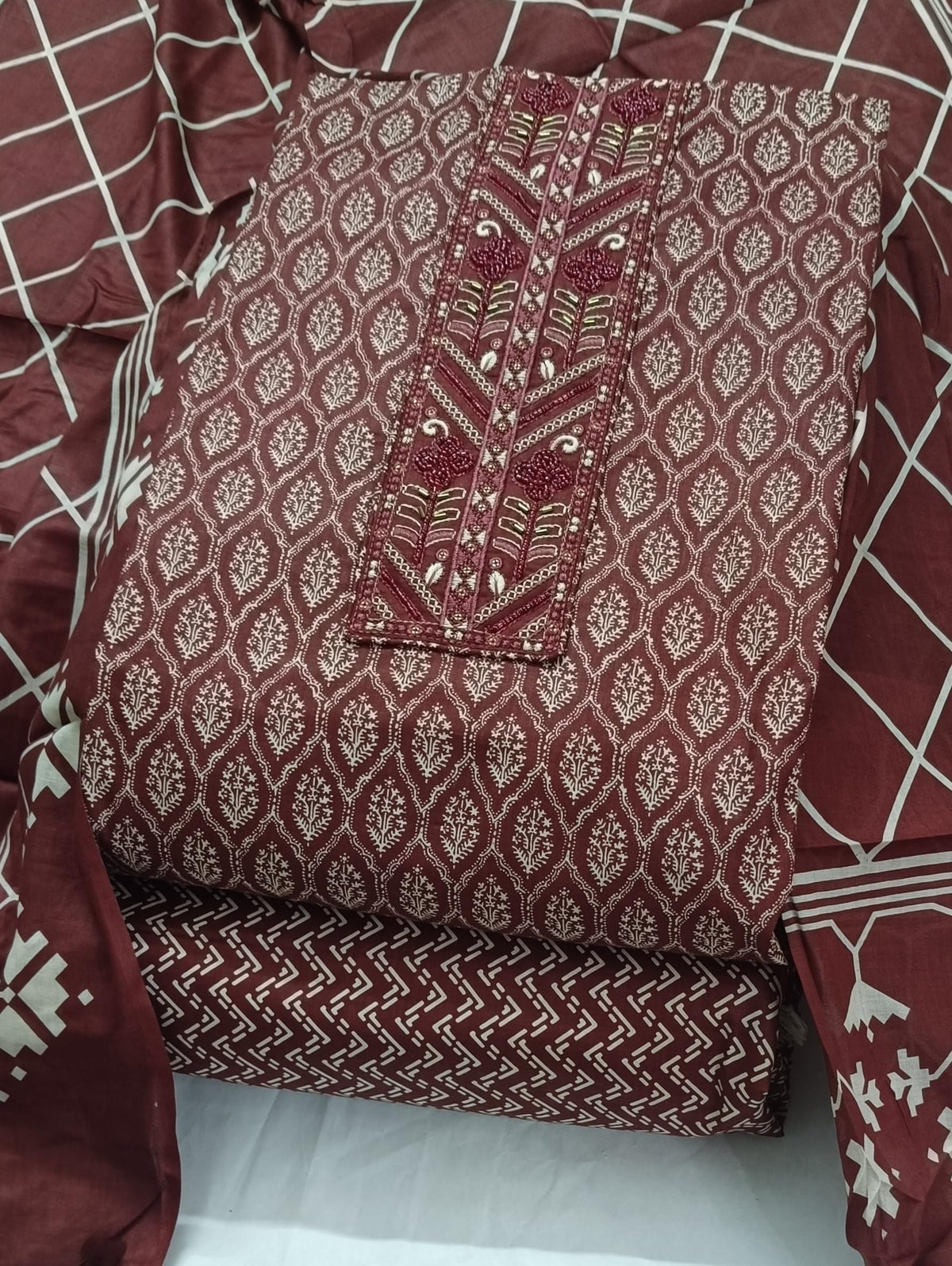DRAVINAM Trends Women's Premium Cotton Jaipuri Printed Embroidered and Hand Work Unstitched Salwar Suit Dress Material with Mulmul Cotton Dupatta