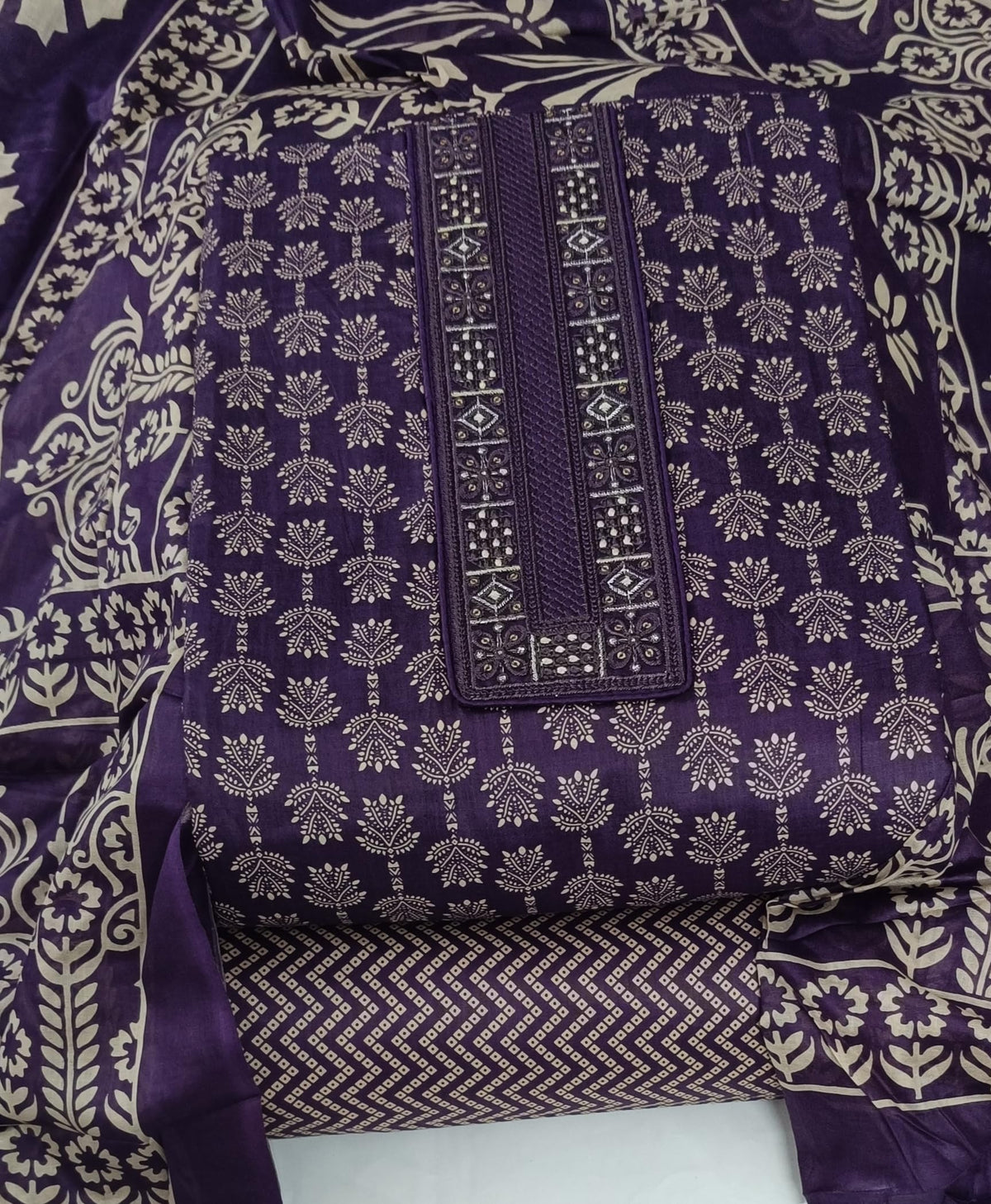 DRAVINAM Trends Women's Printed Embroidered and Hand Work Premium Cotton Jaipuri Unstitched Salwar Suit Dress Material with Mulmul Cotton Dupatta