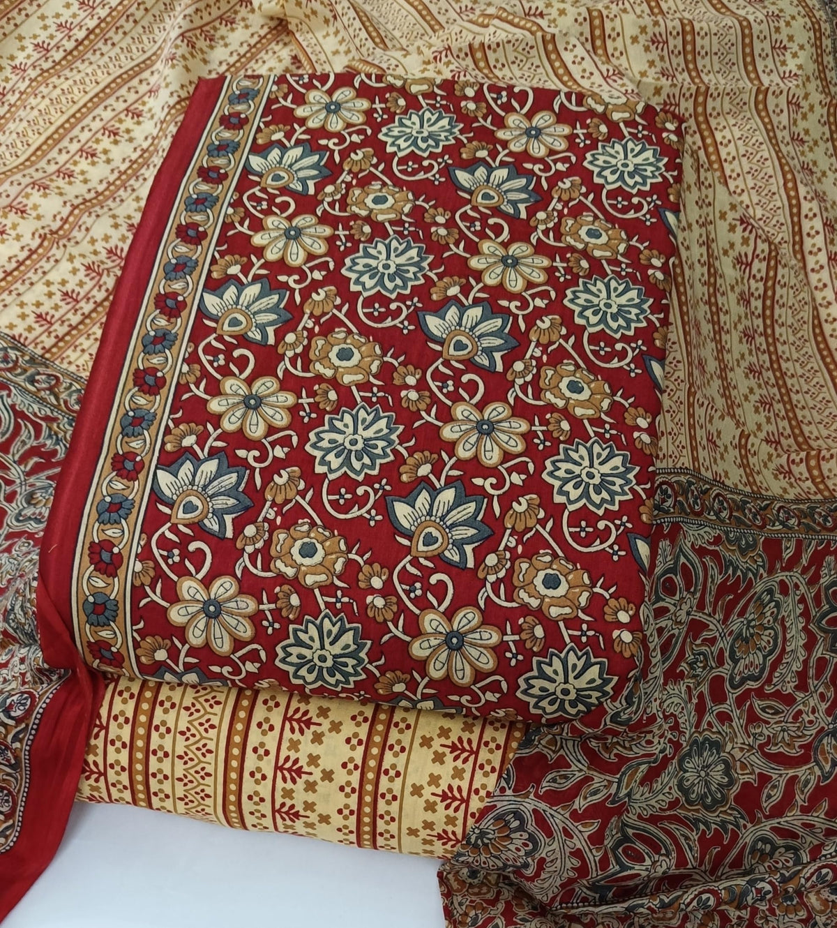 DRAVINAM Trends Jaipuri Print Cambric Cotton Unstitched Salwar Suit Dress Material for Women with Mulmul Cotton Dupatta