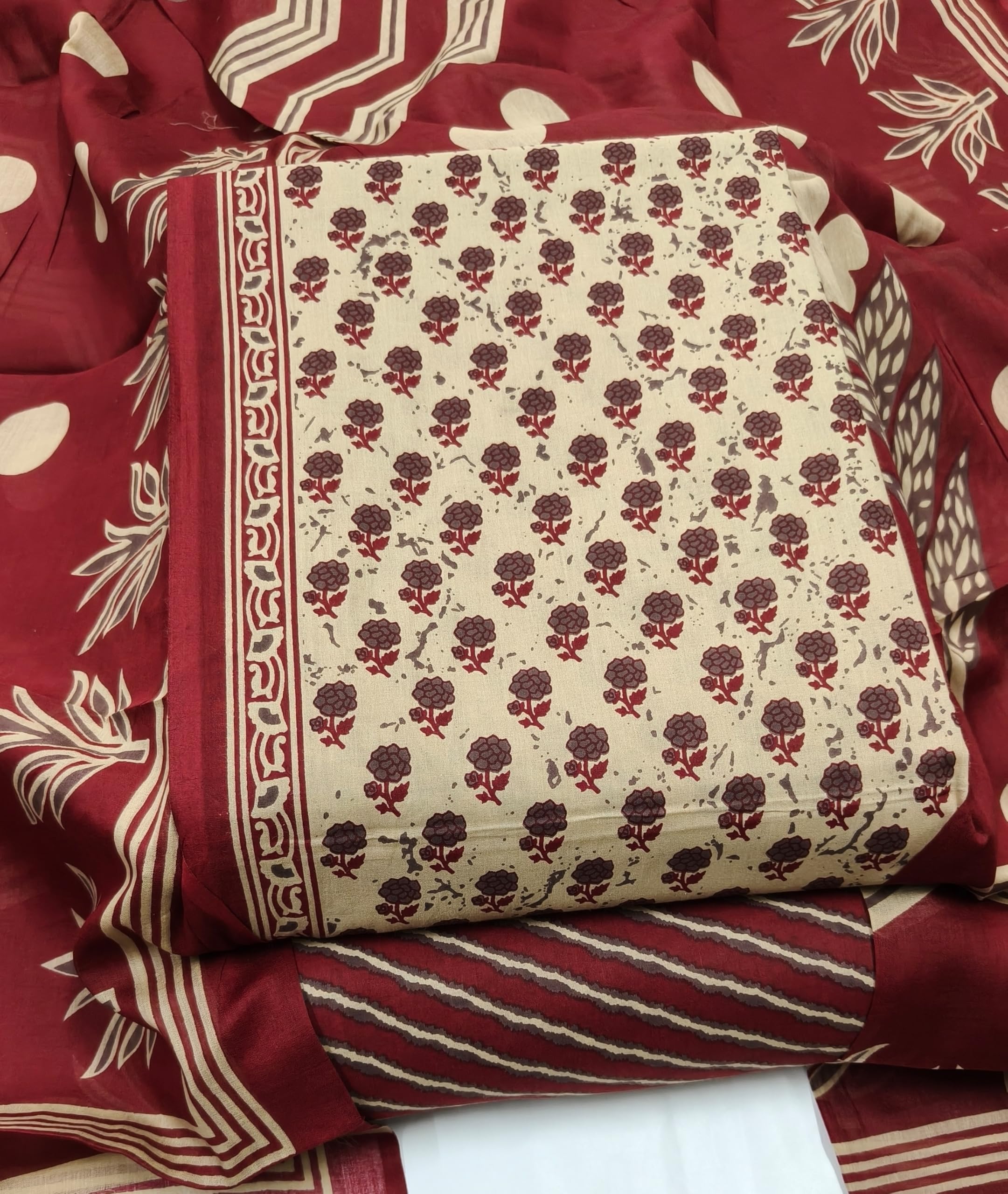 DRAVINAM Trends Jaipuri Print Cambric Cotton Unstitched Salwar Suit Dress Material for Women with Mulmul Cotton Dupatta