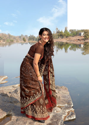 DRAVINAM Trends Women's Linen Printed Saree with Blouse Piece (Brown)