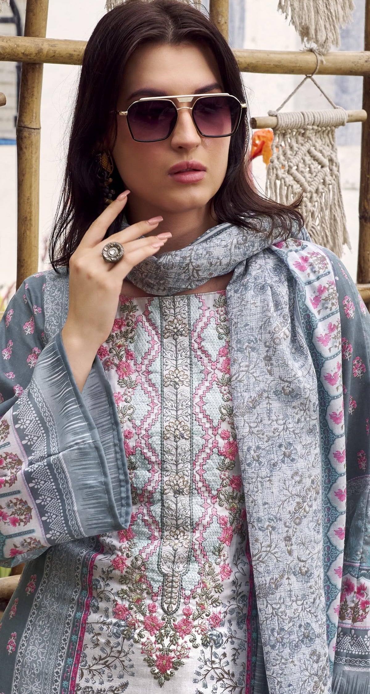 DRAVINAM Trends Women's Unstitched Cotton Suit Dress Material - Printed Embroidered Top II Plain Bottoms II Print Dupatta