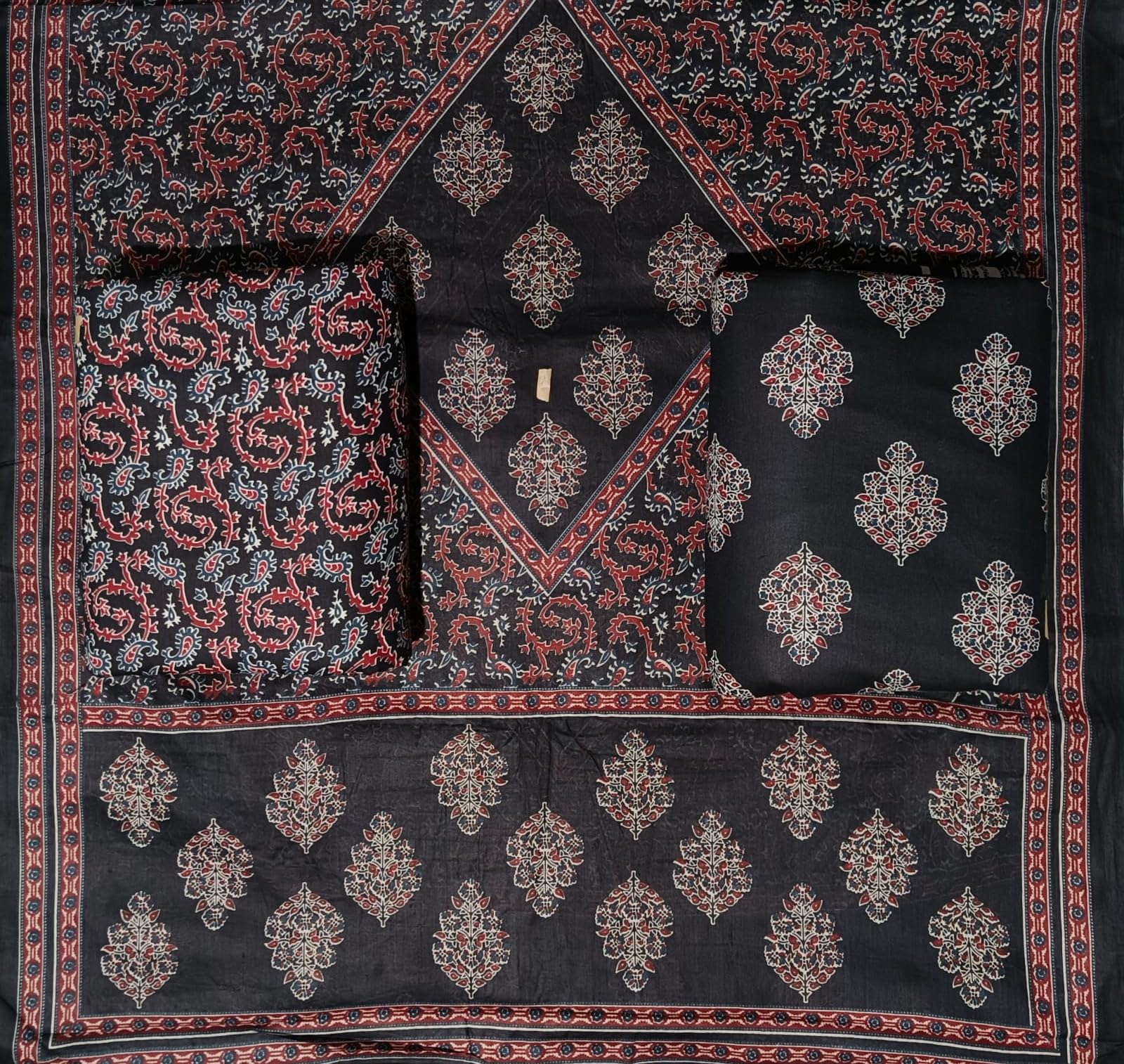 DRAVINAM Trends Jaipuri Print Cambric Cotton Unstitched Salwar Suit Dress Material for Women with Mulmul Cotton Dupatta