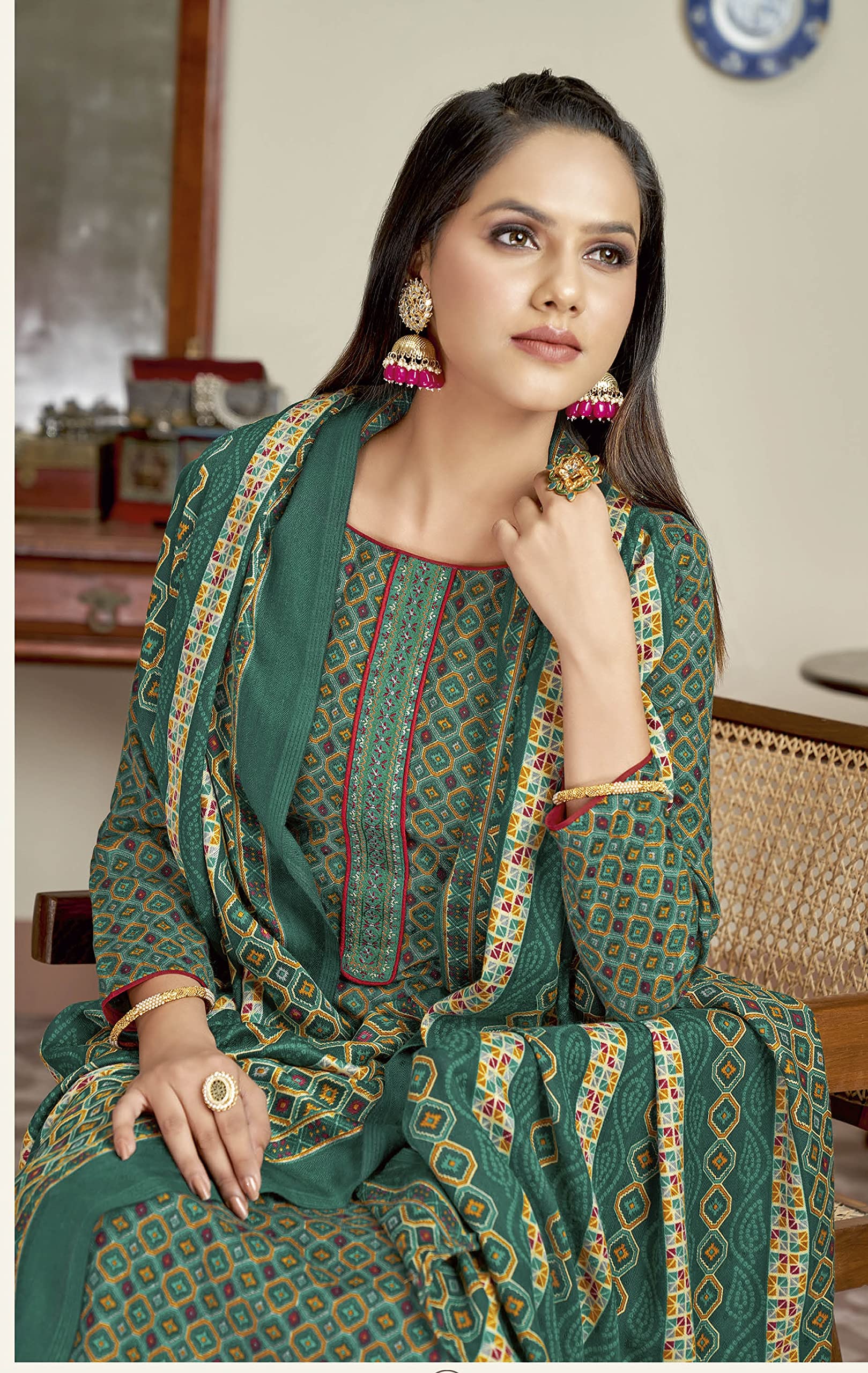 DRAVINAM Trends Women's Unstitched dobby Print Woollen Pashmina Salwar Suit Dress Material with Embroiderywork and Pashmina Printed Shawl Dupatta (Free Size_Green)