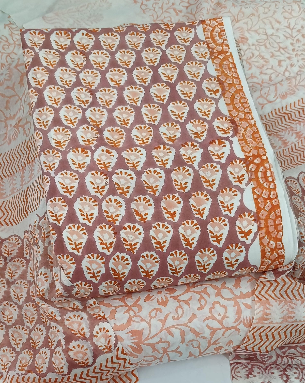 DRAVINAM Trends Hand Block Print Sanganeri Cambric Unstitched Cotton Suit Dress Material for Women with Mulmul Cotton Hand Printed Dupatta