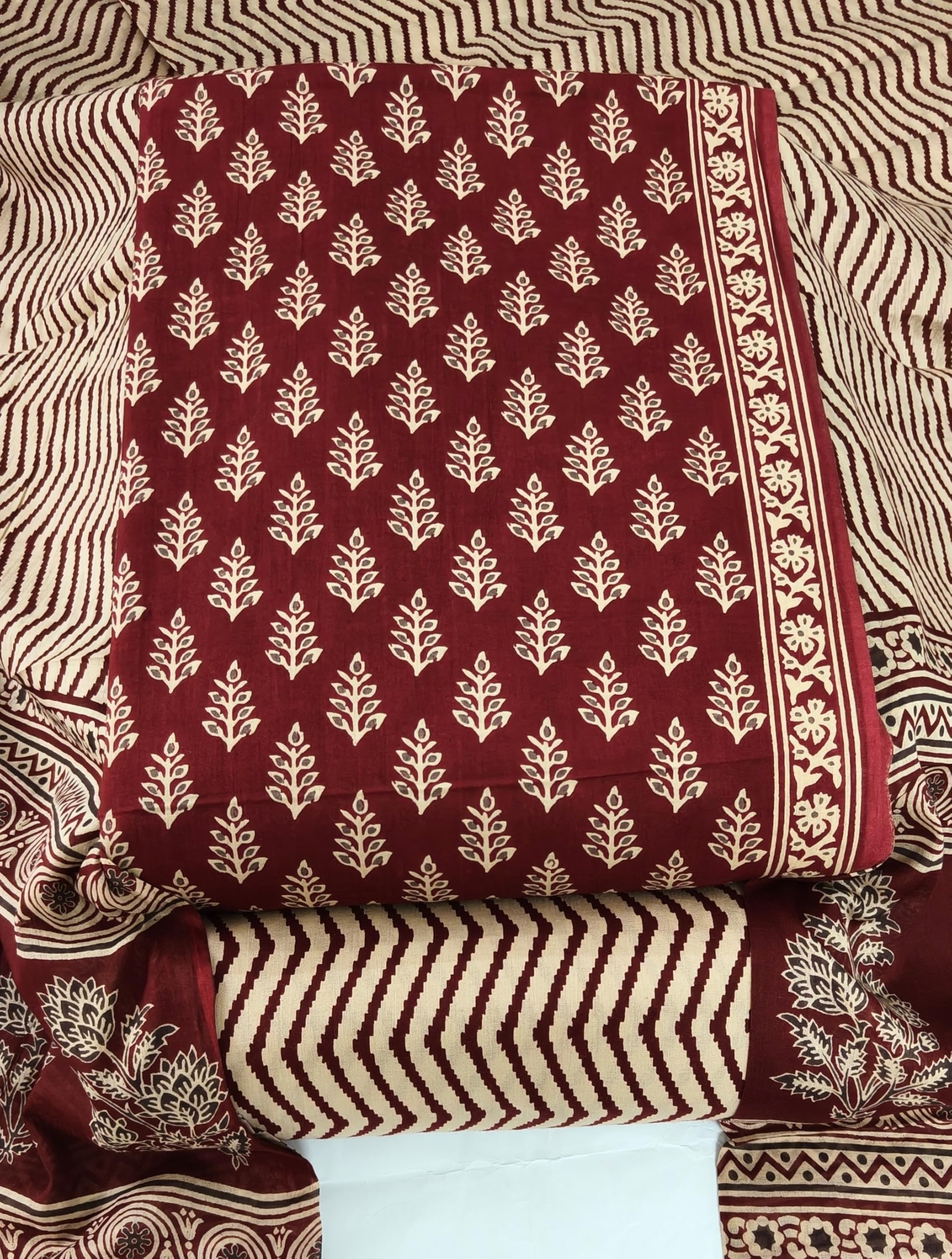 DRAVINAM Trends Jaipuri Print Cambric Cotton Unstitched Salwar Suit Dress Material for Women with Mulmul Cotton Dupatta