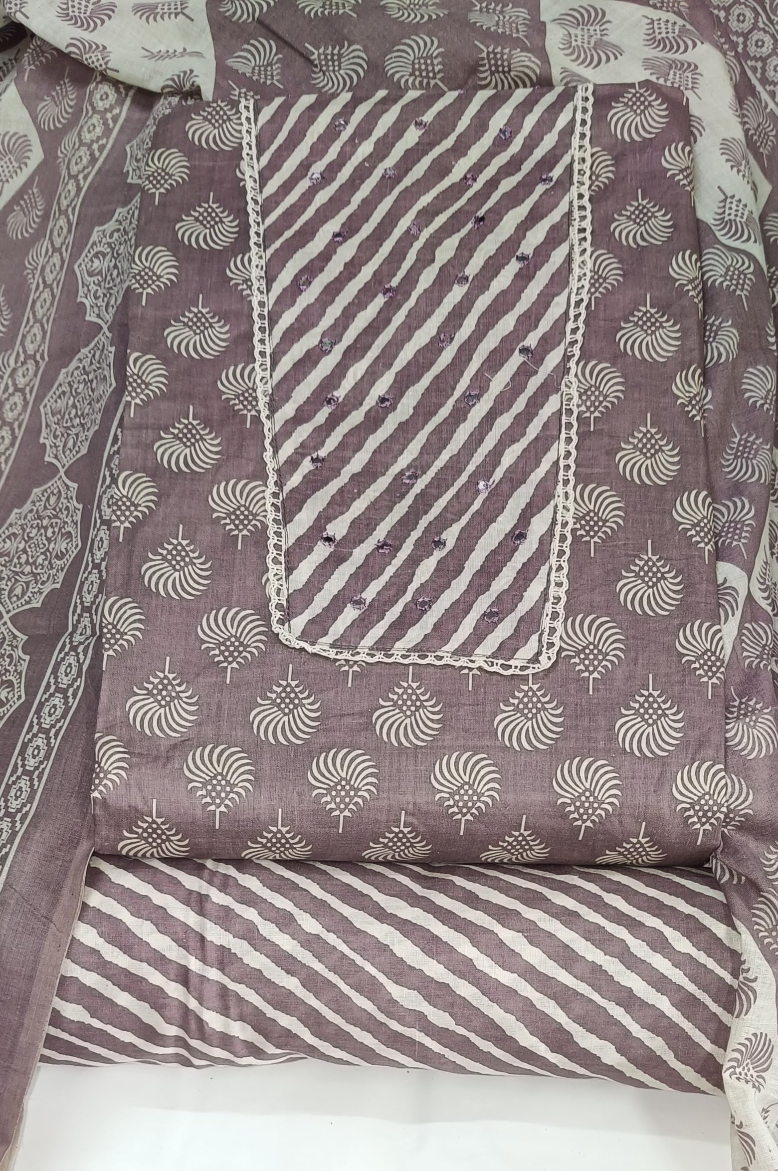 DRAVINAM Trends Women's Cambric Cotton Dress Material | Unstitch Printed Suit Set with Cotton Dupatta