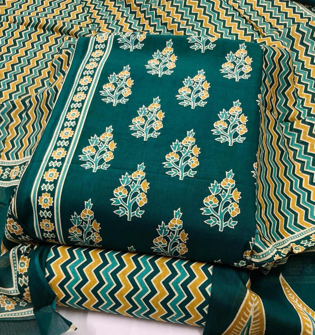 DRAVINAM Trends Jaipuri Print Cambric Cotton Unstitched Salwar Suit Dress Material for Women with Mulmul Cotton Dupatta