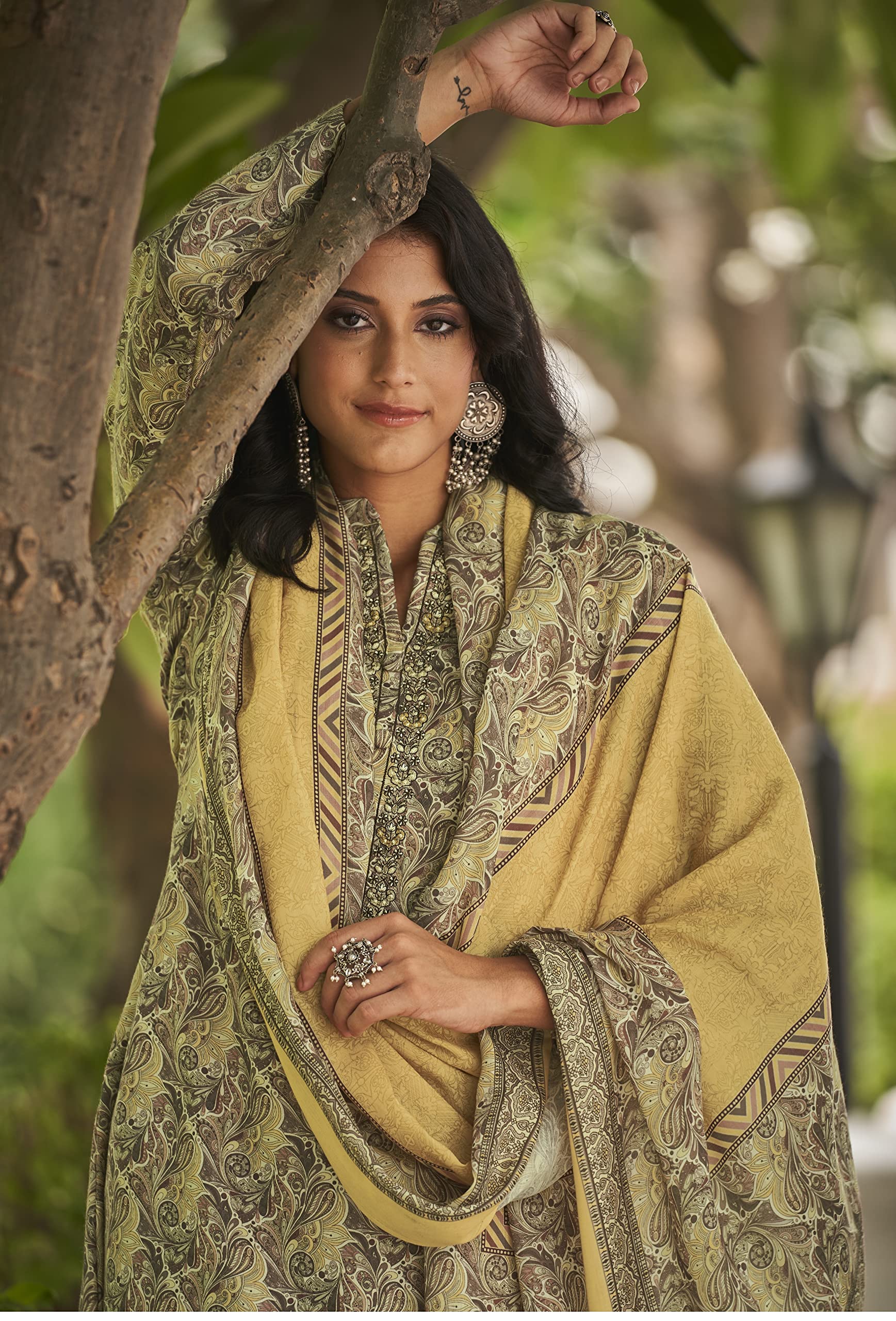 DRAVINAM Trends Women's Pure Pashmina wool Digital Print Fancy Embroidery Work Warm Salwar Kameez Dress Material with Pure Woollen Pashmina Printed Woven Shawl Dupatta (Brown)