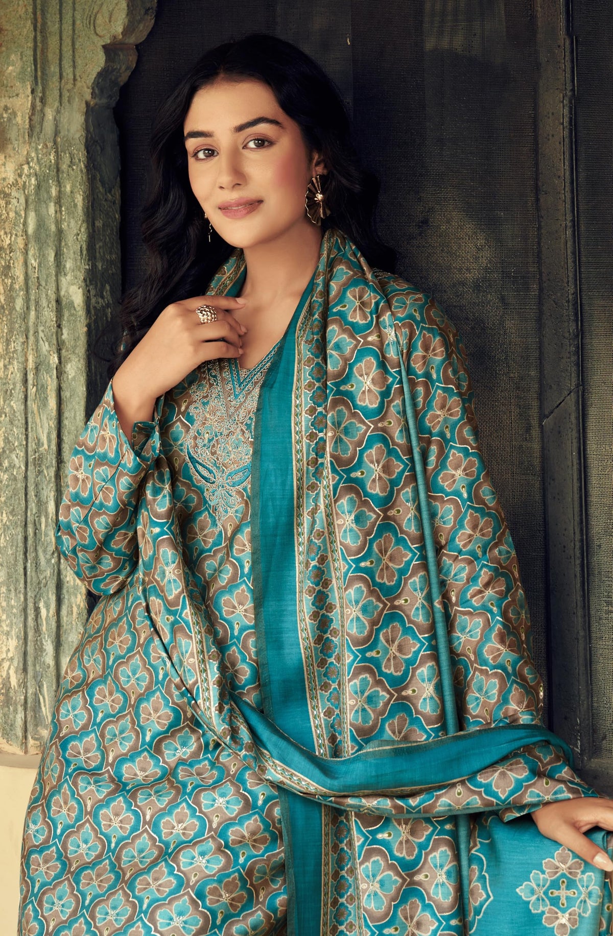 DRAVINAM Trends Women's Unstitched Salwar Suit Dress Material Modal Silk Discharge Foil Print Cording Embroidered Kameez Plain Unstitched Bottoms and Modal Silk Discharge Foil Print Dupatta